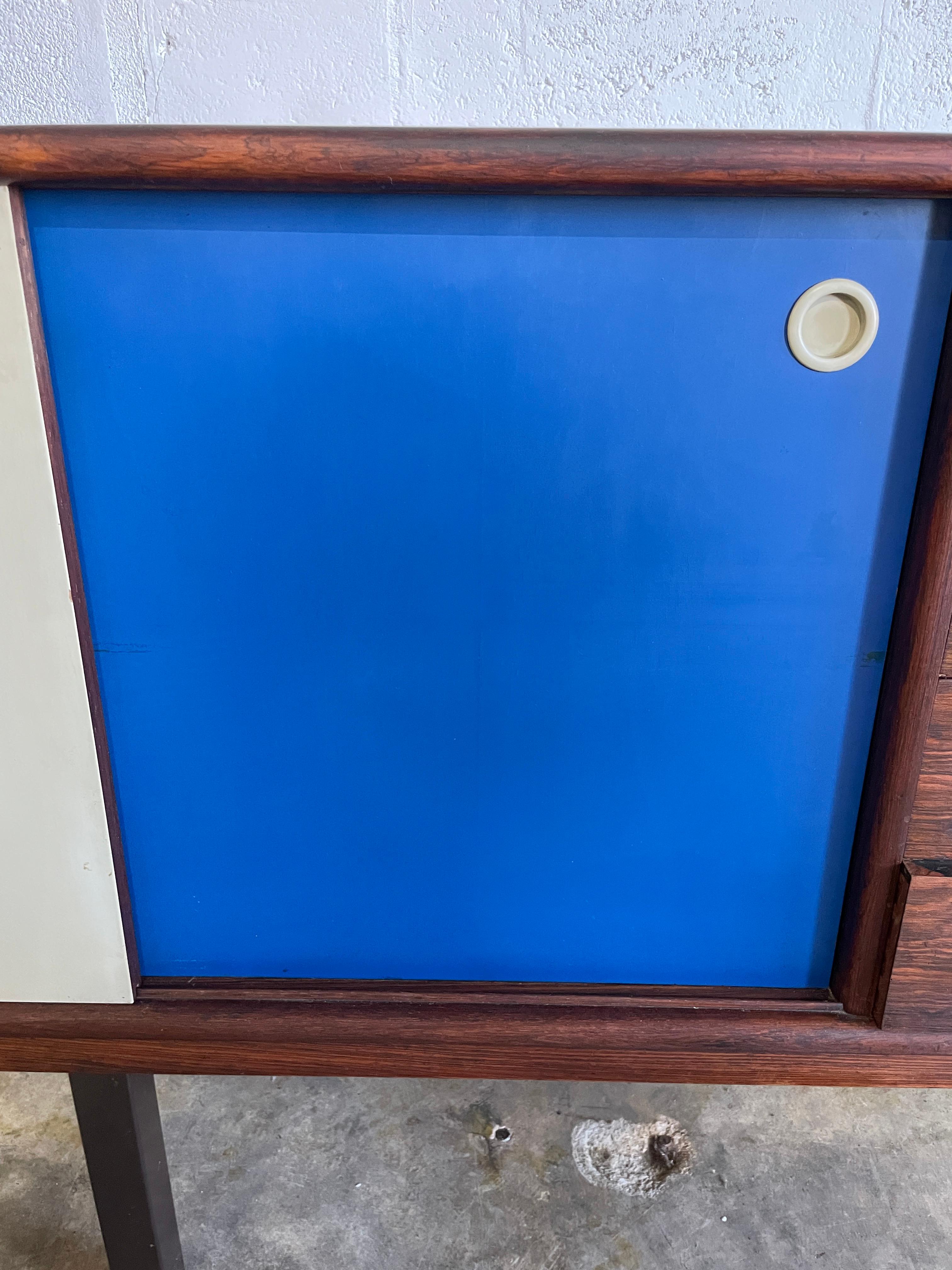 Console o credenza moderna danese in palissandro di Arne Vodder in vendita 5