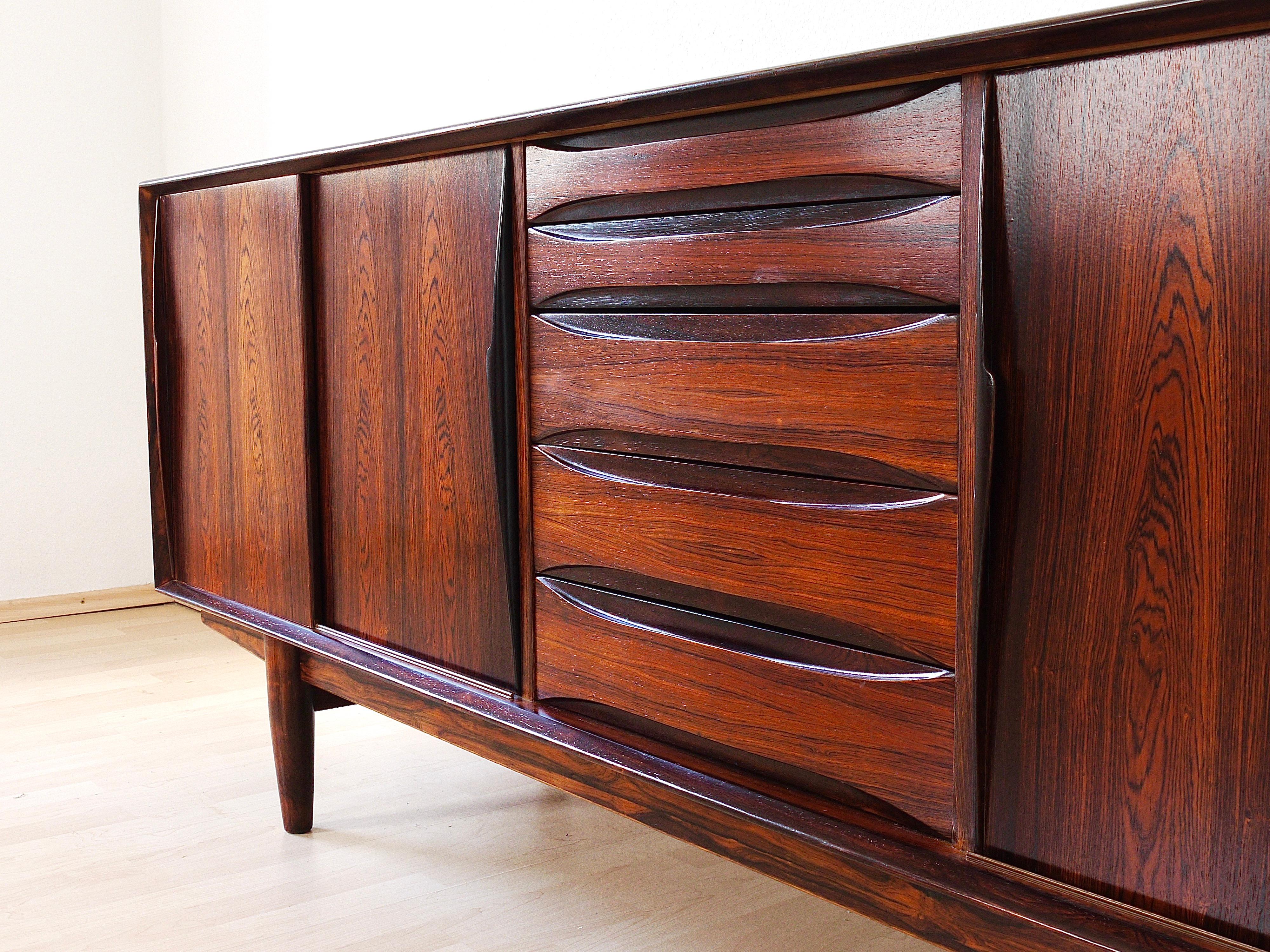 Arne Vodder Danish Modern Rosewood Sideboard or Credenza by Skovby Møbelfabrik 7