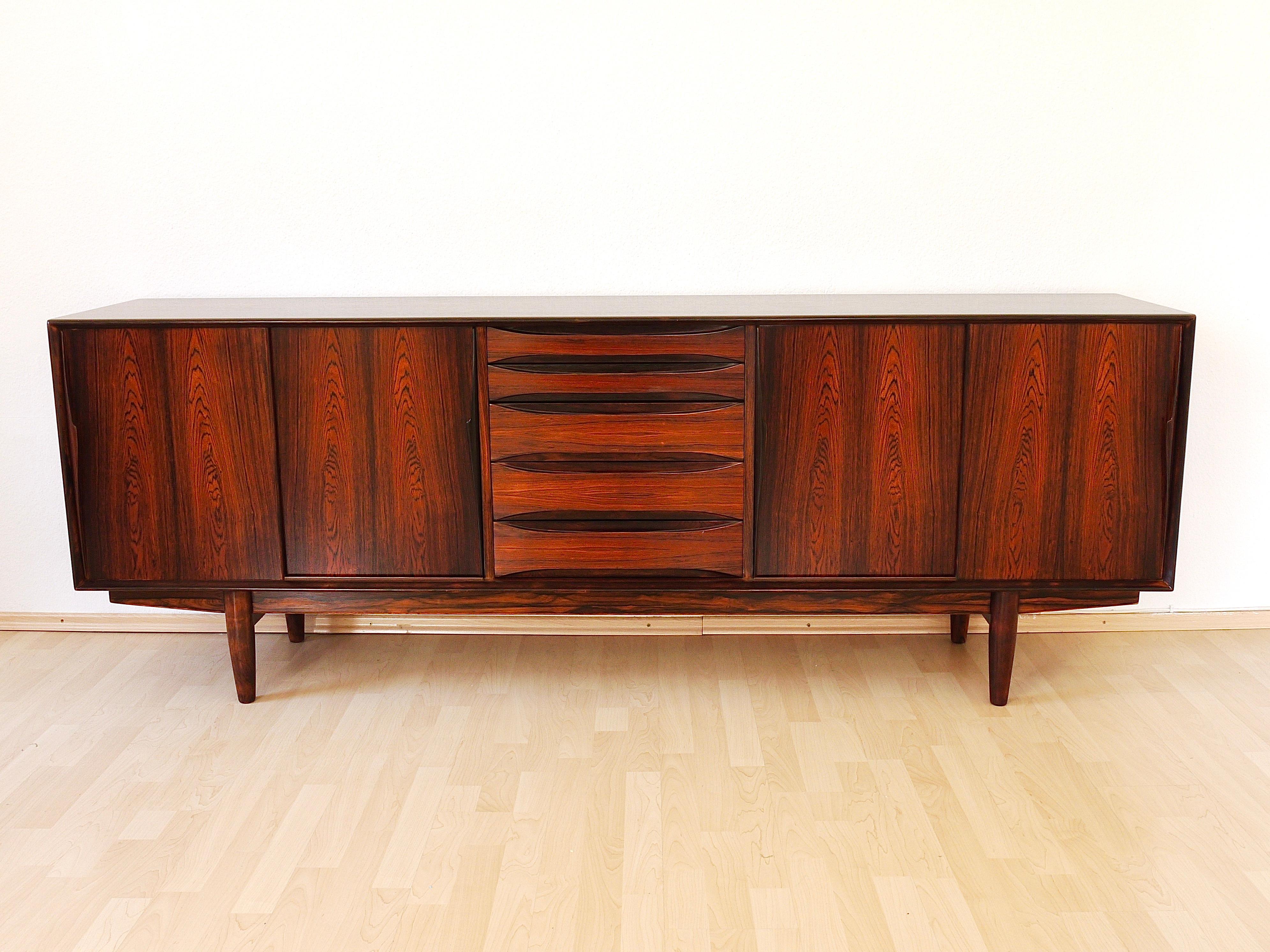 Arne Vodder Danish Modern Rosewood Sideboard or Credenza by Skovby Møbelfabrik 10