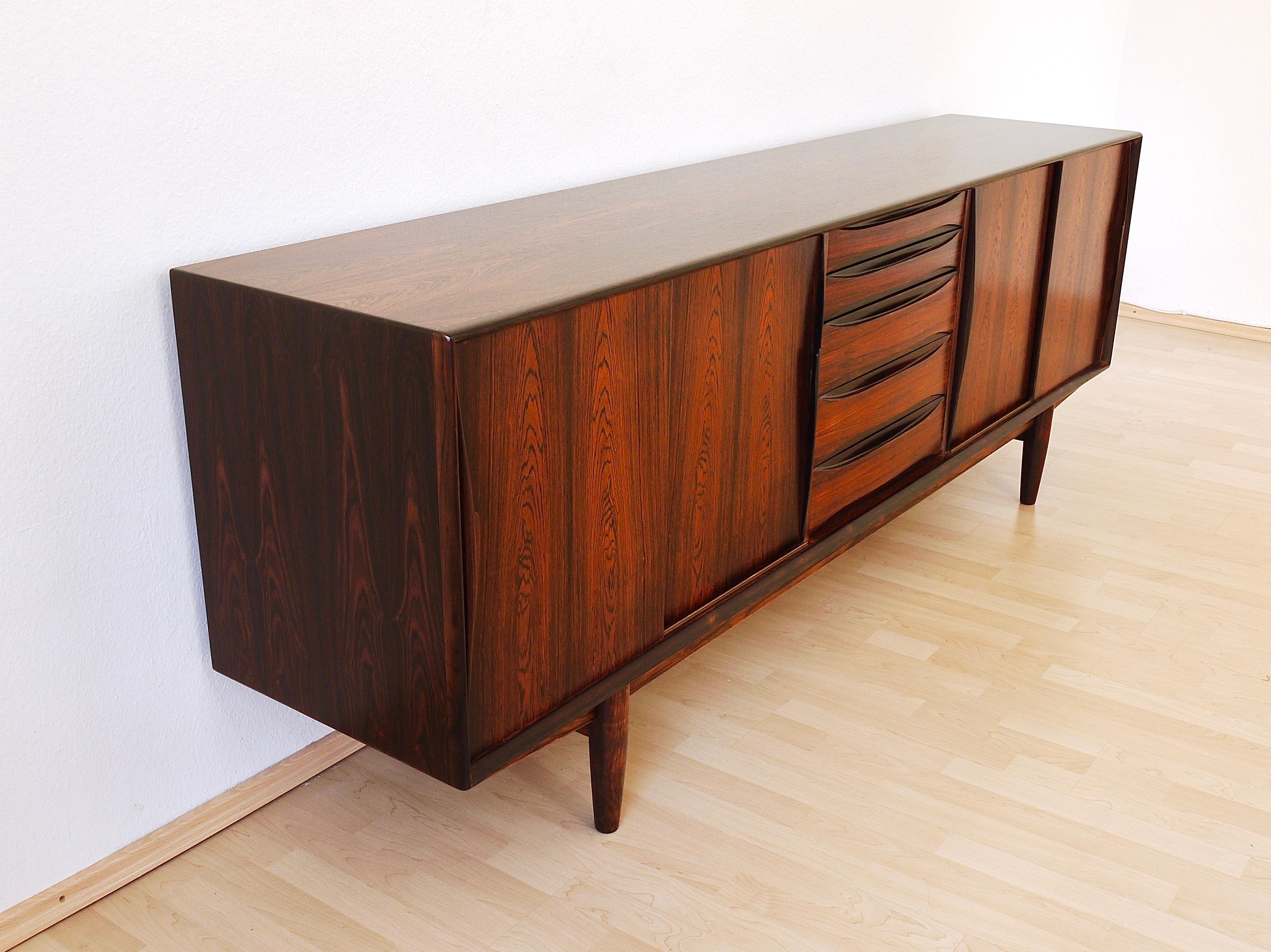 Arne Vodder Danish Modern Rosewood Sideboard or Credenza by Skovby Møbelfabrik 12