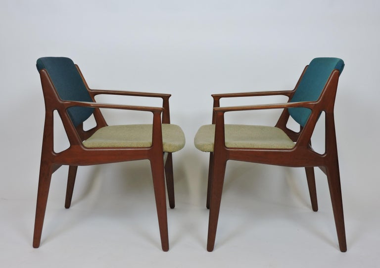 Arne Vodder Danish Modern Set of 8 Ella Teak Tilt Back Dining Chairs For Sale 3