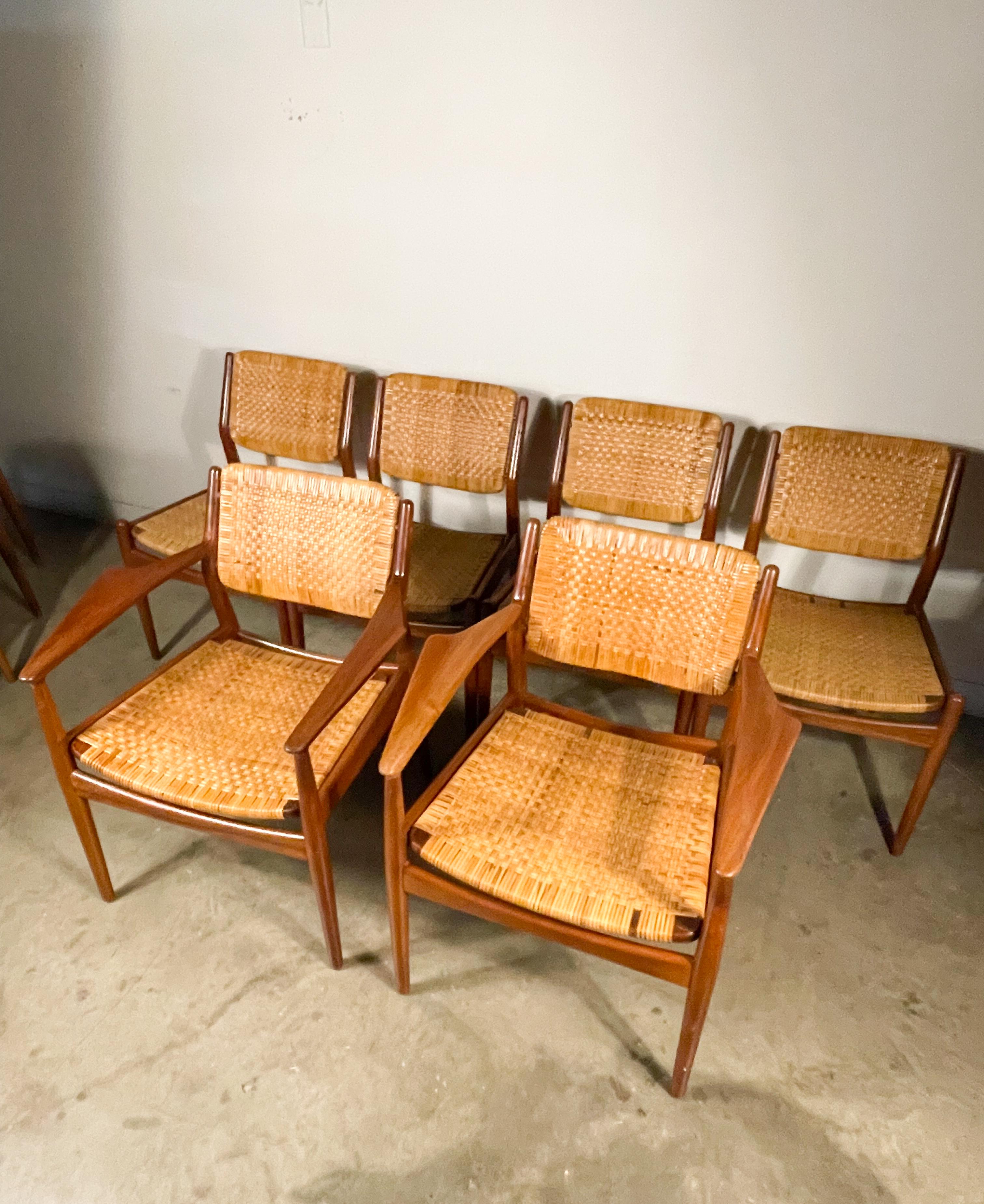 Arne Vodder Danish Modern Teak and Cane Dining chair set For Sale 4