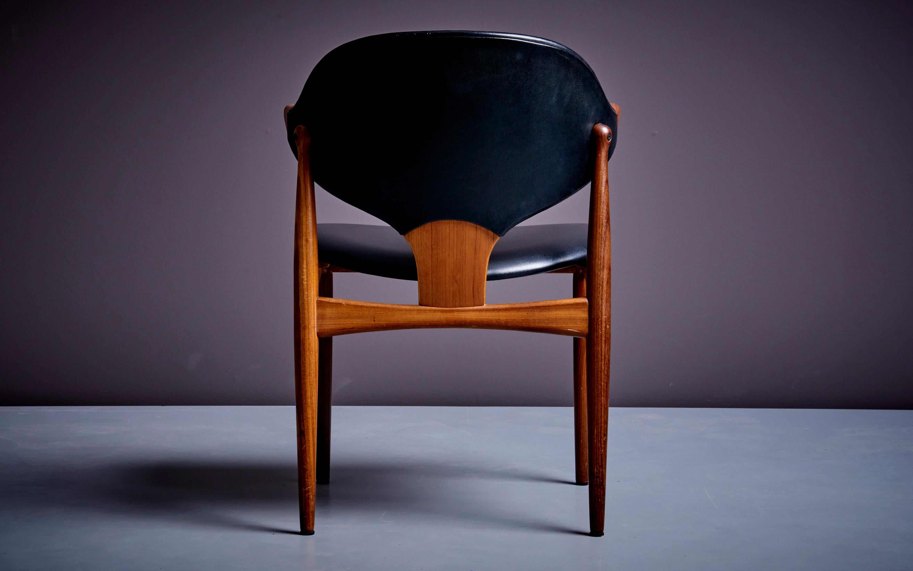 Mid-20th Century Arne Vodder Desk Chair for Vamo Sonderborg in Teak and Original Black Skai