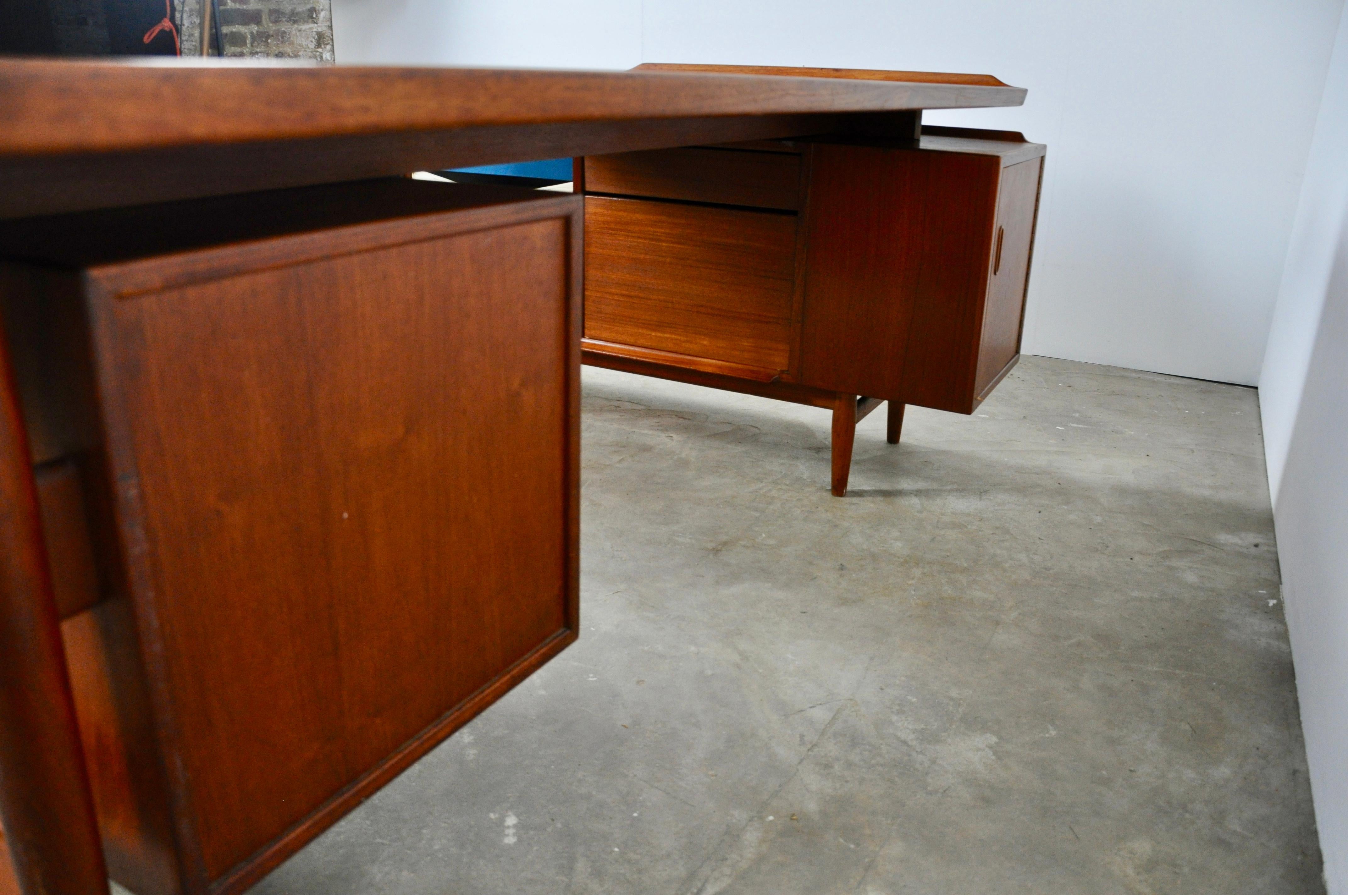 Mid-20th Century Arne Vodder Desk for Sibast