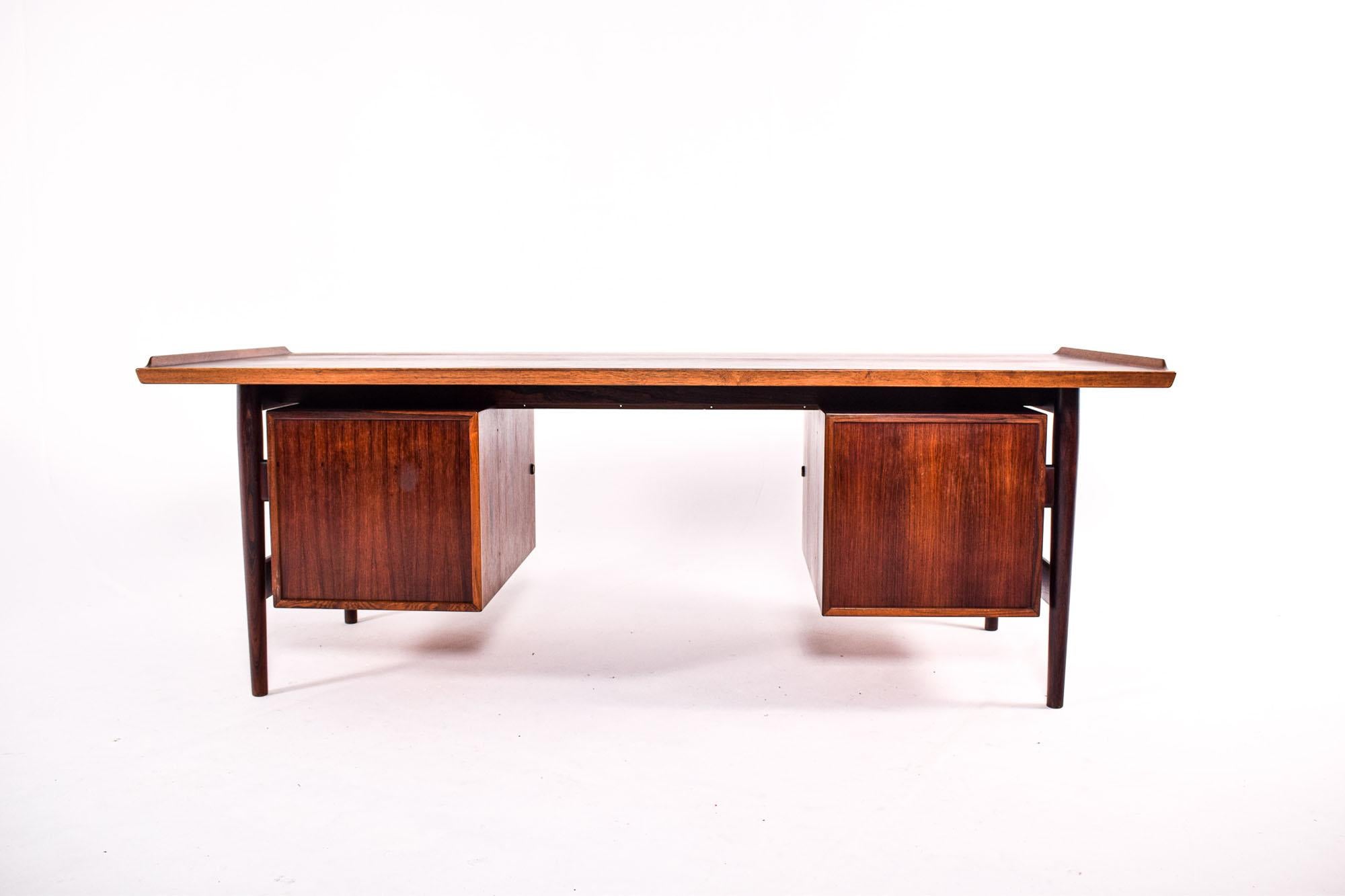 Bureau Arne Vodder en palissandre pour Sibast Mobler Danemark années 1960 en vente 3