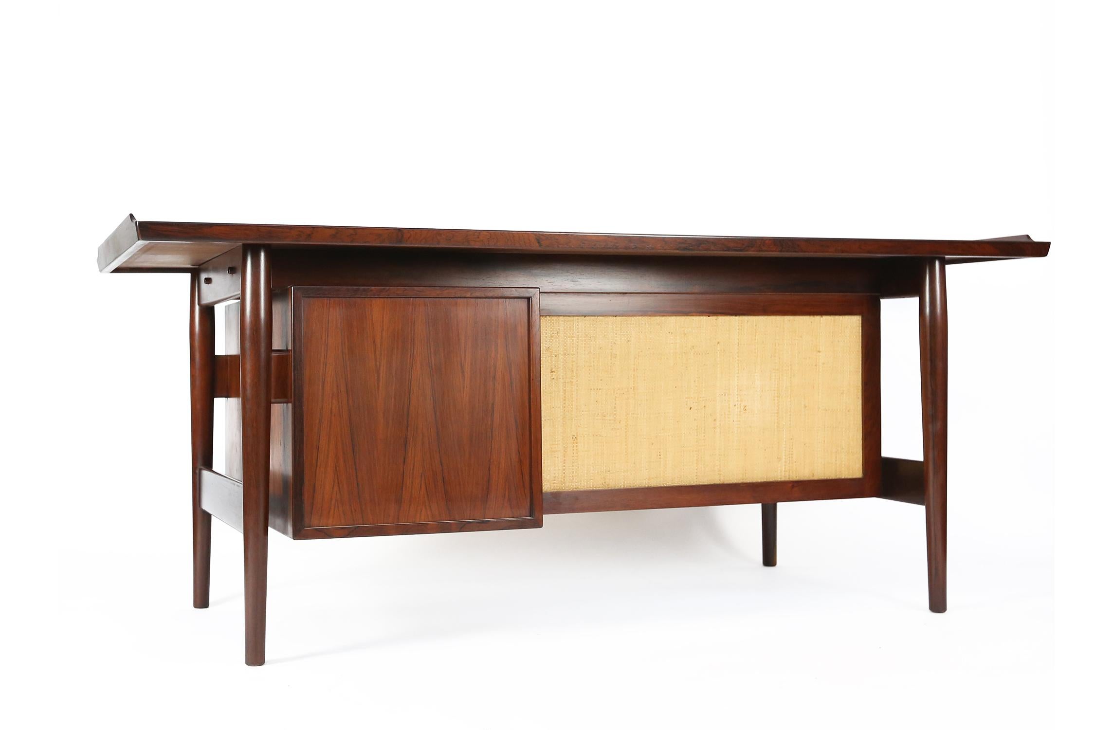 Arne Vodder Desk in Rosewood Model 205 for Sibast Møbler with Seagrass For Sale 1