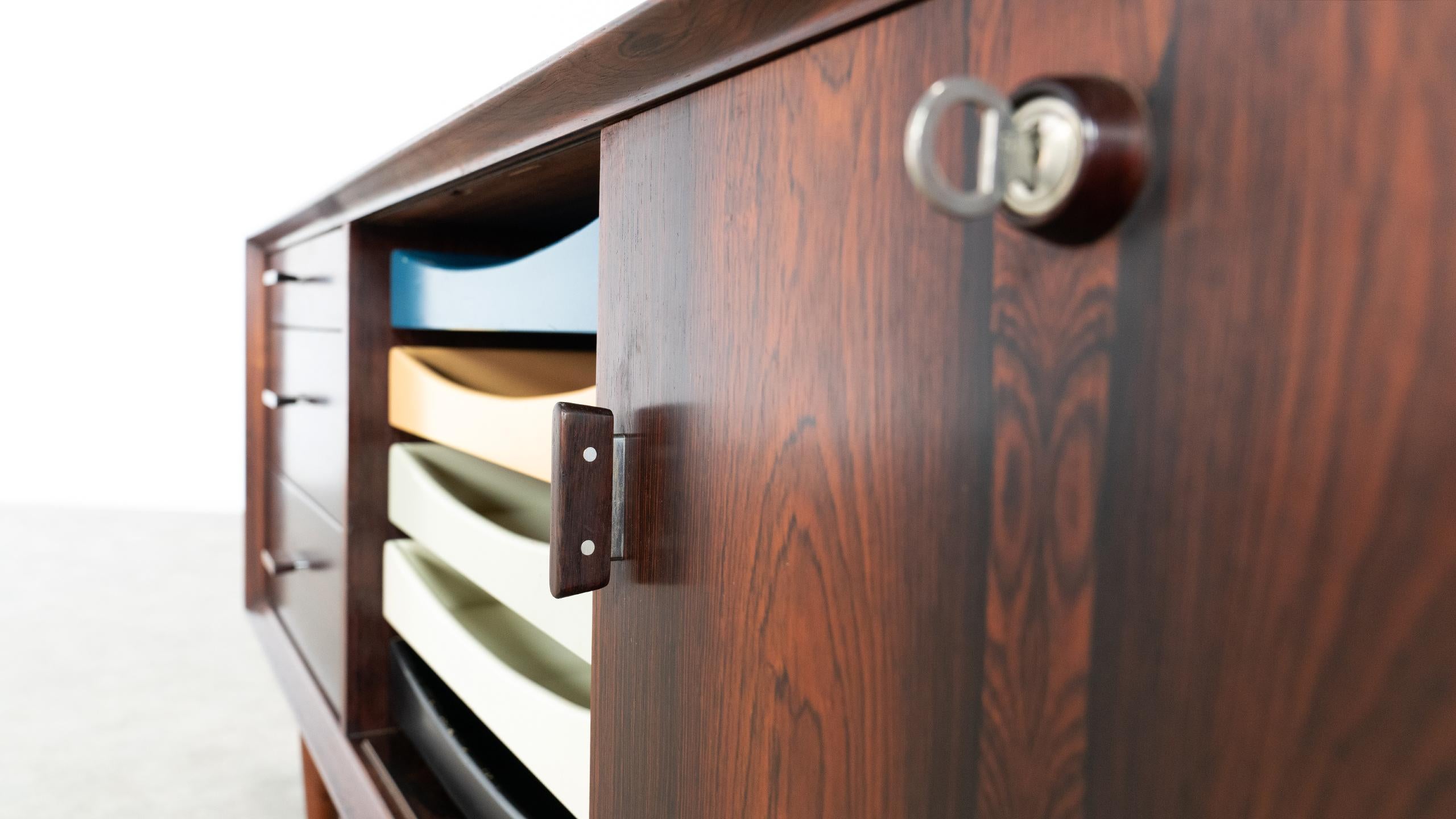 Bureau Arne Vodder & Buffet:: modèle 209 en 1955 par Sibast Møbelfrabrik:: Danemark 13