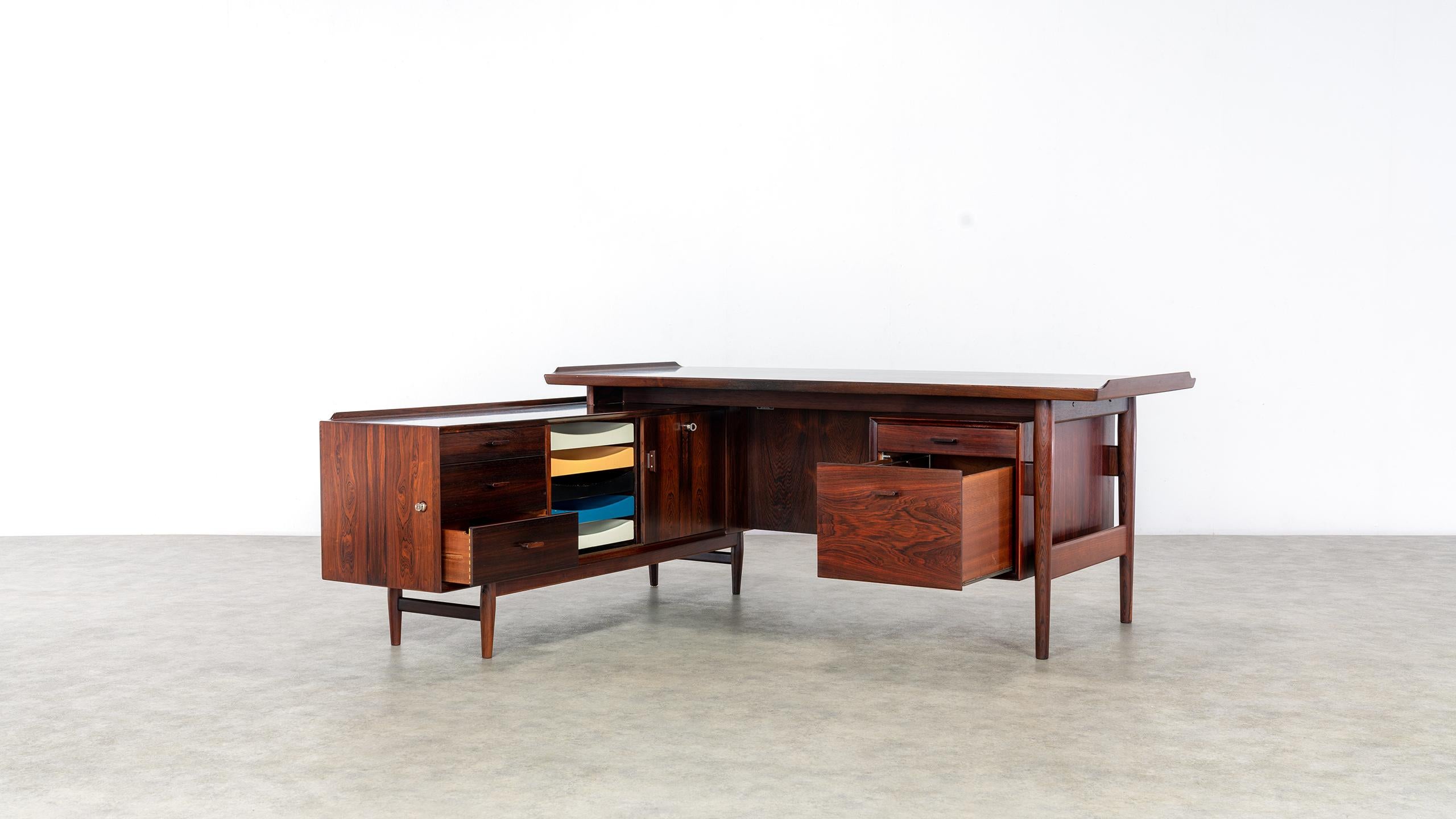 Milieu du XXe siècle Bureau Arne Vodder & Buffet:: modèle 209 en 1955 par Sibast Møbelfrabrik:: Danemark