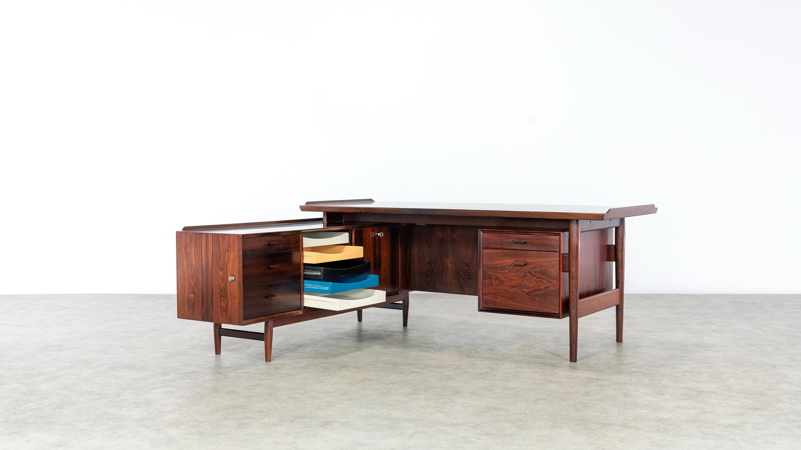 Bois Bureau Arne Vodder & Buffet:: modèle 209 en 1955 par Sibast Møbelfrabrik:: Danemark