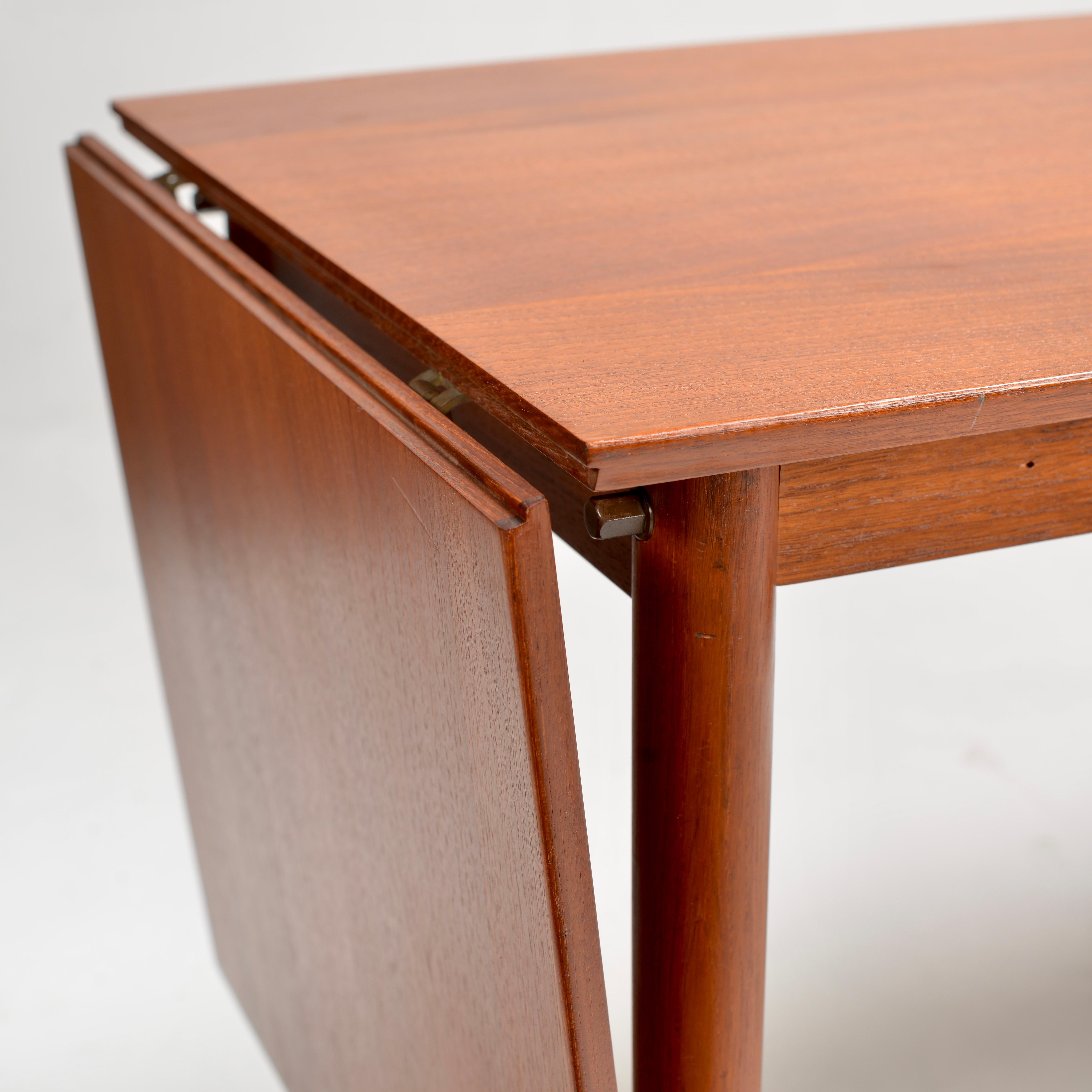 Arne Vodder Desk with Sliding Drawers 4