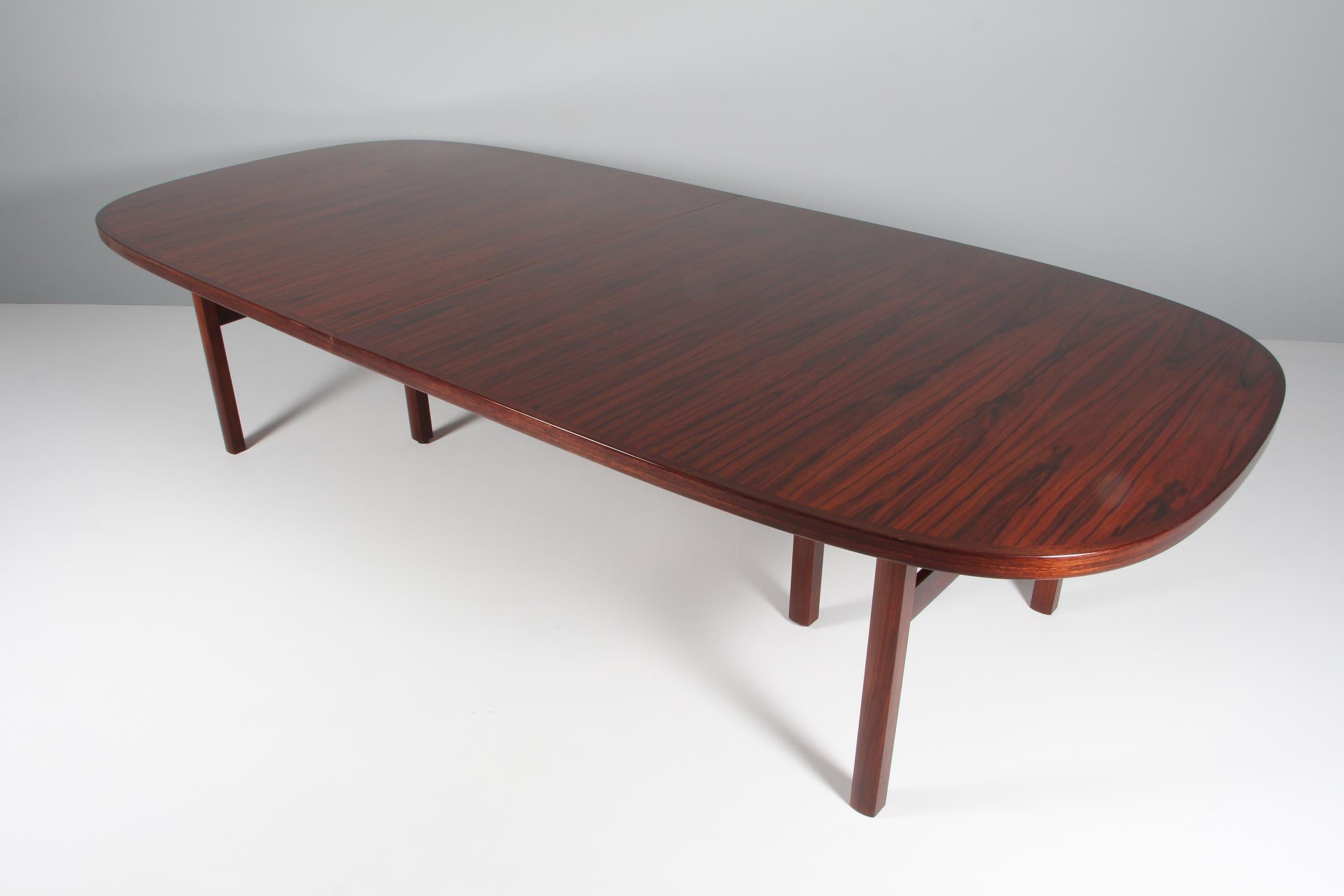Arne Vodder dining / conference table in rosewood. 

Made by Sibast.