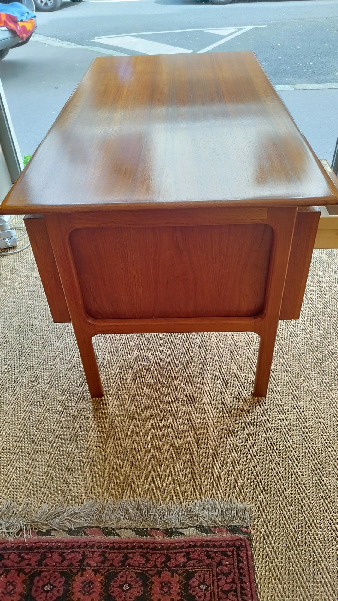 Scandinavian Modern Arne Vodder double side teak desk, Sibast 1960 For Sale