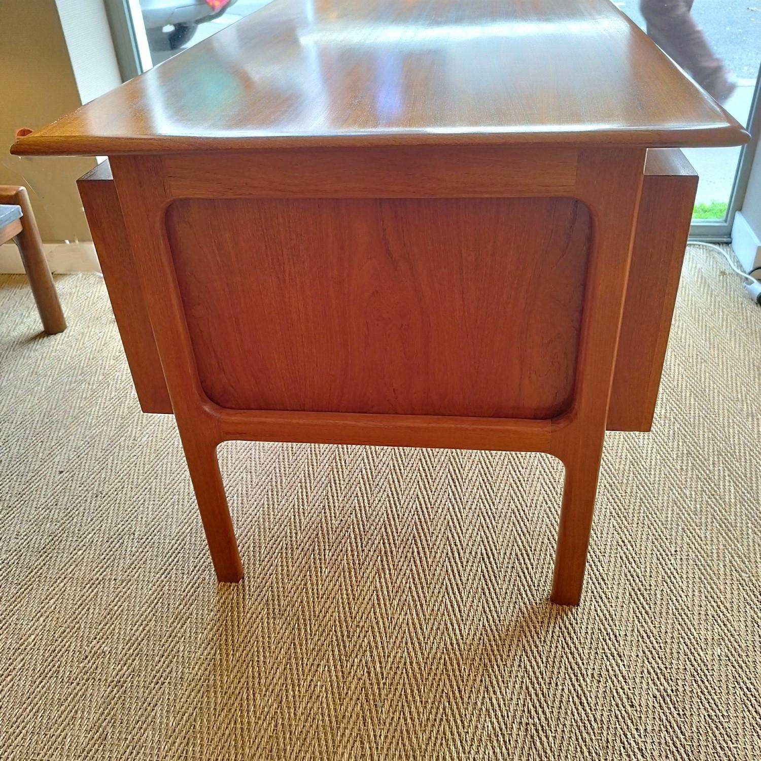 Teak Arne Vodder double side teak desk, Sibast 1960 For Sale