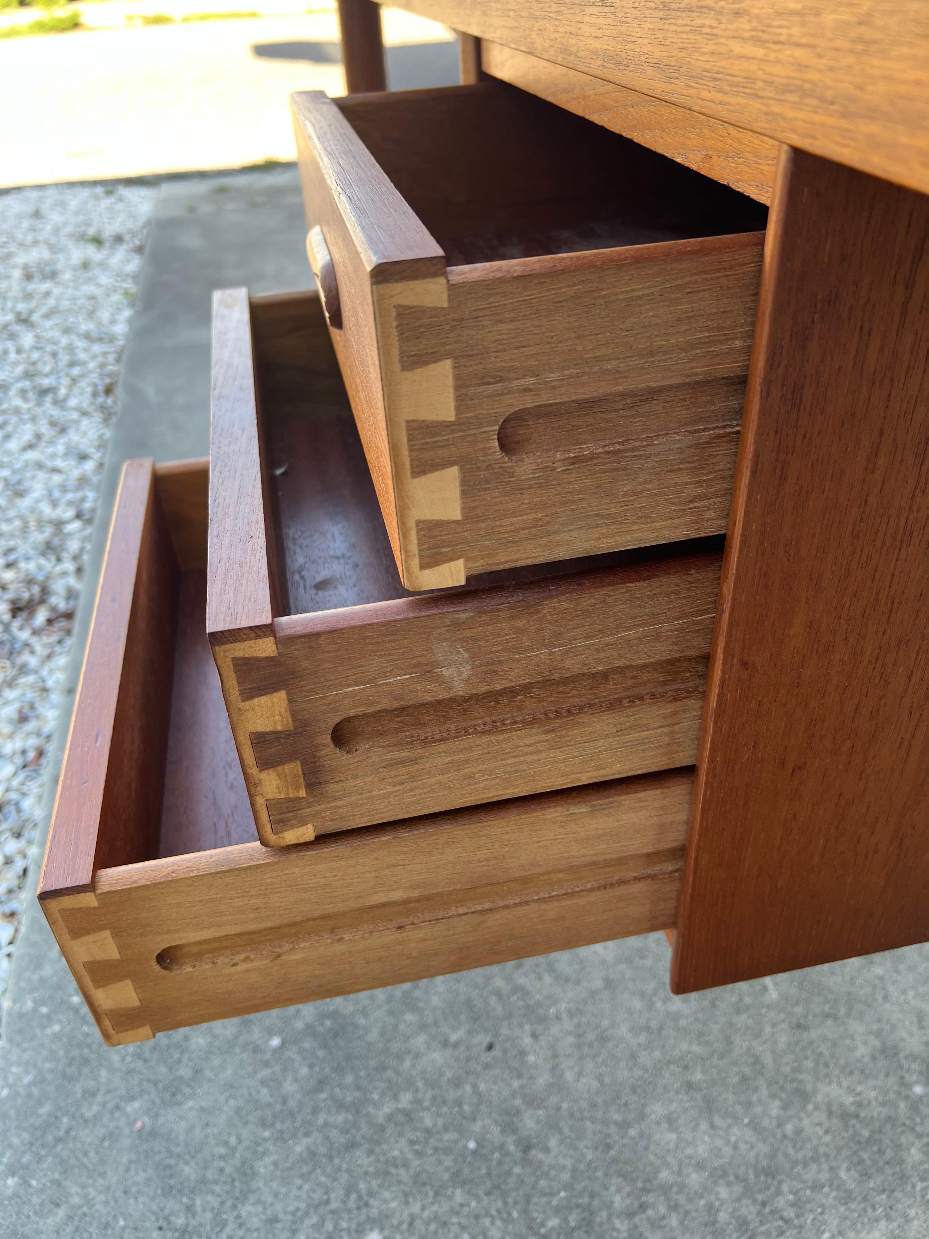 Arne Vodder Drop Leaf Desk Denmark Teak Sliding Drawers 1950's MCM For Sale 11