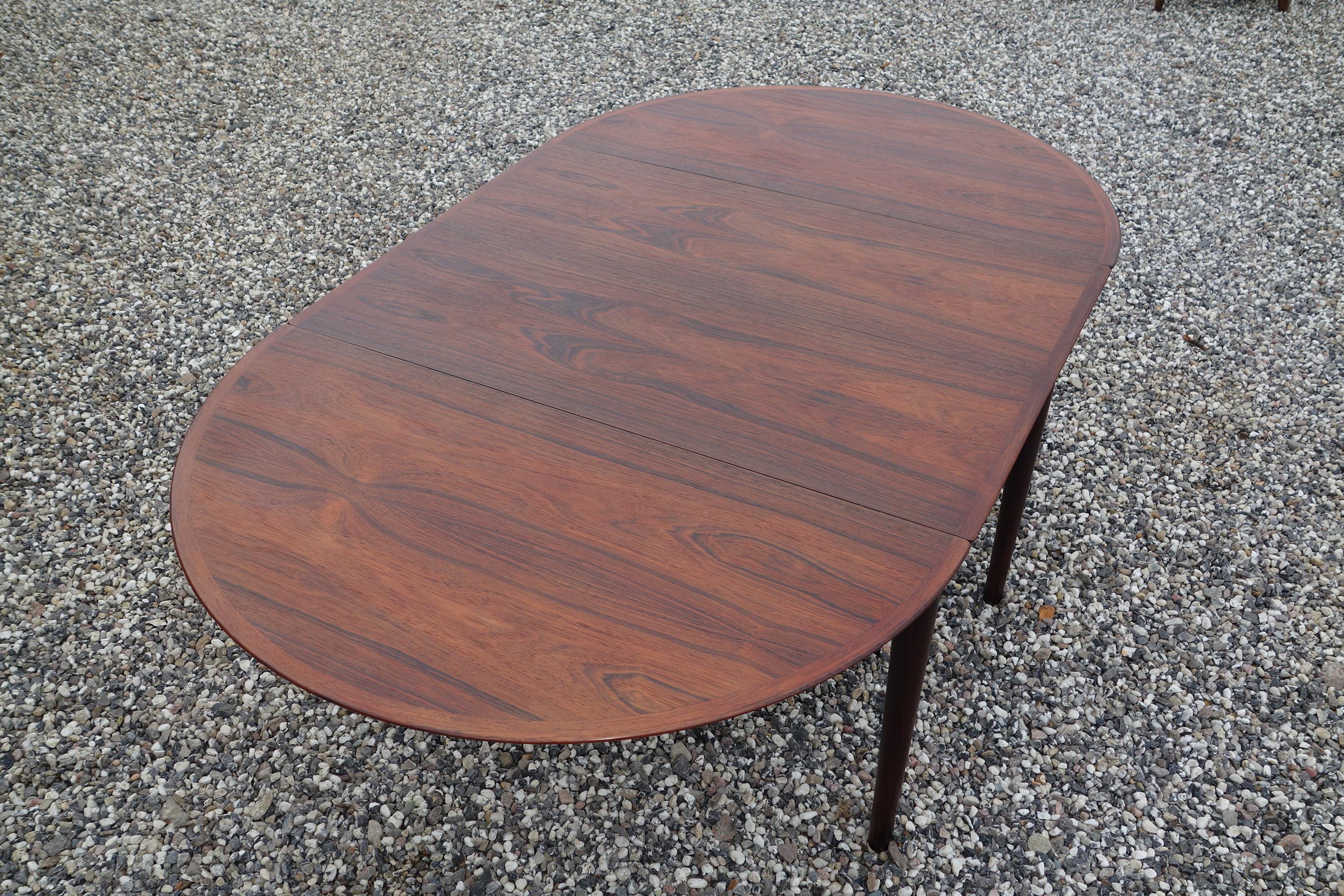 Scandinavian Modern Arne Vodder Drop Leaf Table in Rosewood Made by Sibast Furniture Model 227 For Sale