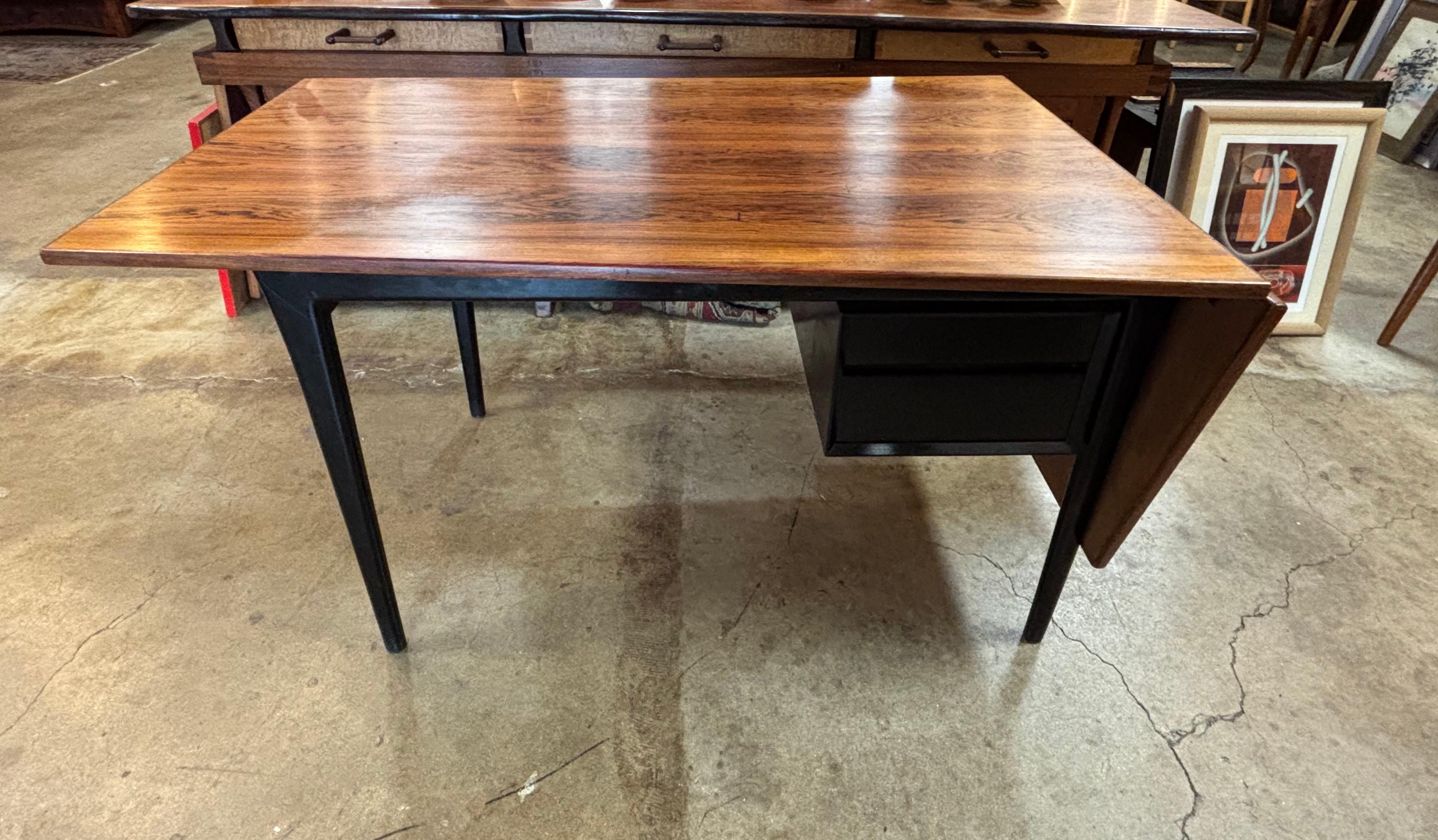 Mid-Century moderno Scrivania in teak a ribalta di Arne Vodder in vendita