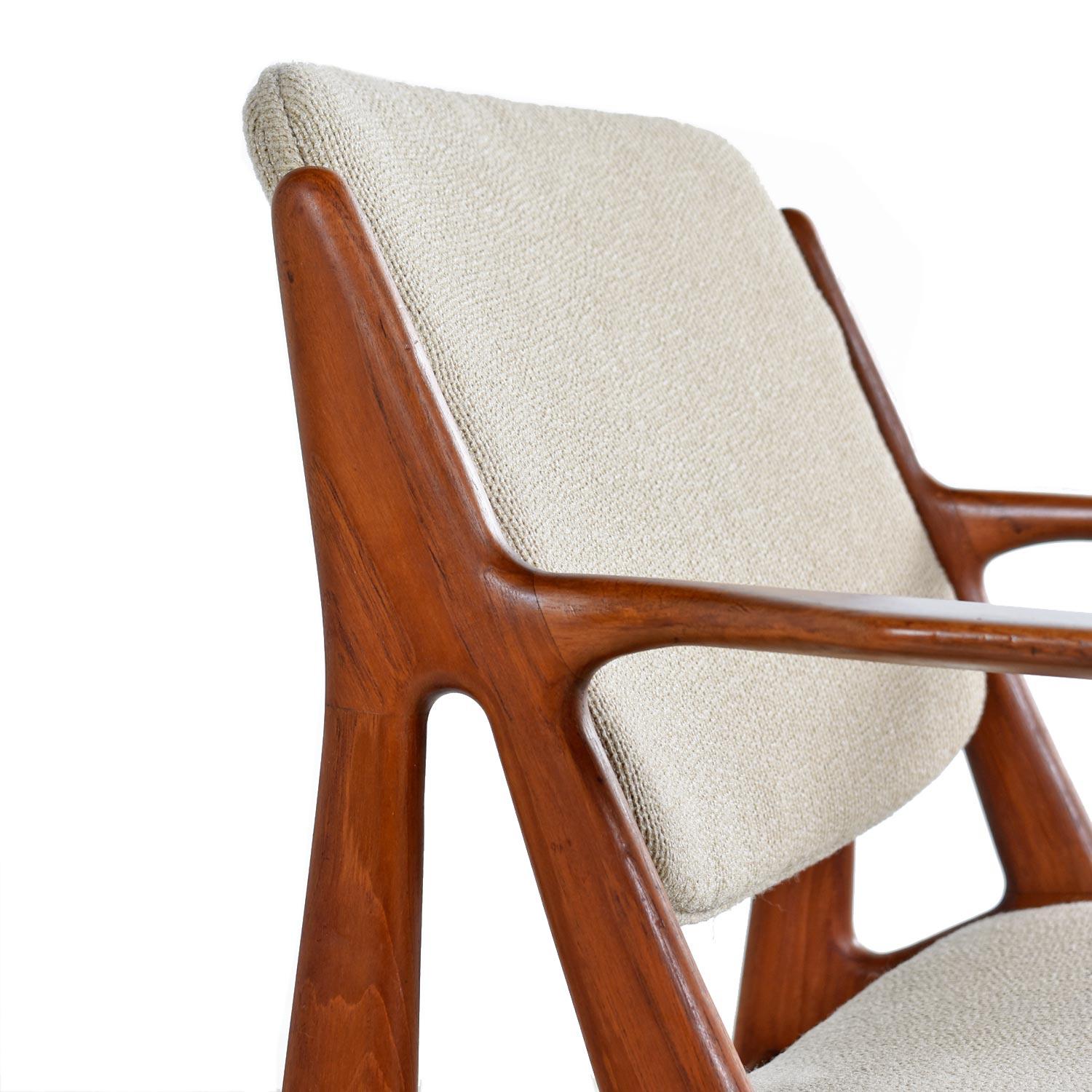 Arne Vodder Ella Dining Chairs Solid Teak Swivel Back Danish Modern In Excellent Condition In Chattanooga, TN