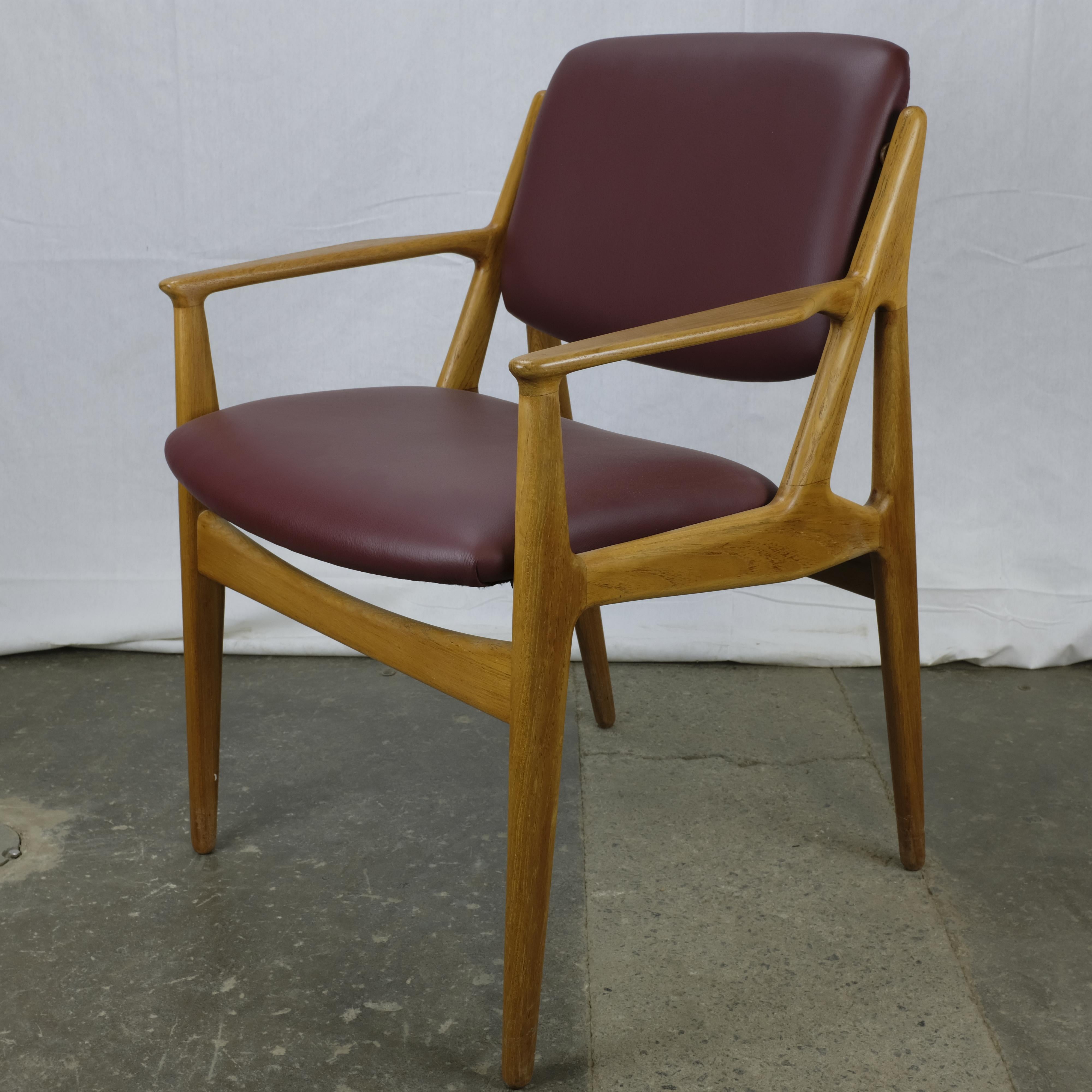 Scandinavian Modern Arne Vodder 'Ellen' Armchair in Teak by Vamø For Sale