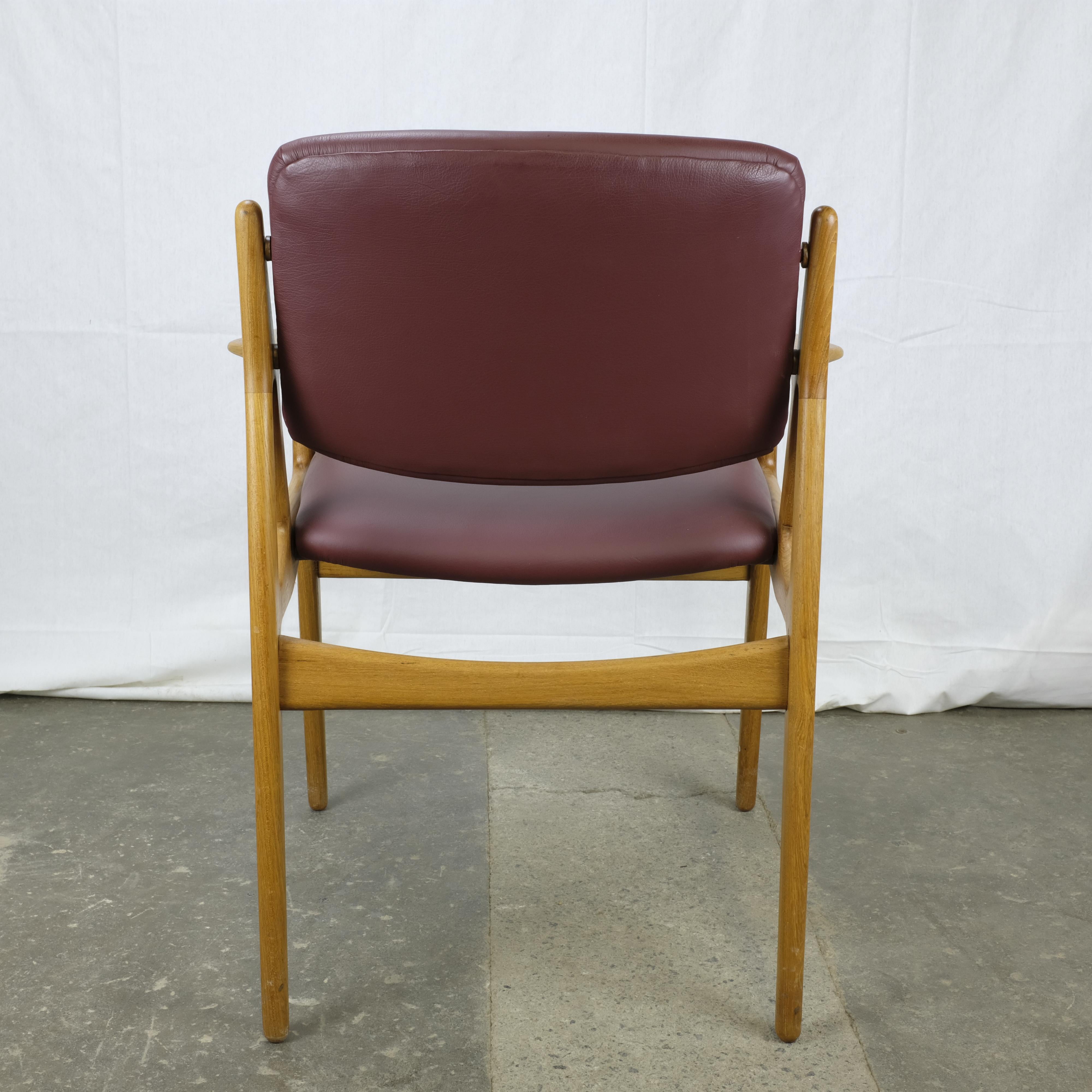 Arne Vodder 'Ellen' Armchair in Teak by Vamø In Excellent Condition For Sale In Ottawa, ON