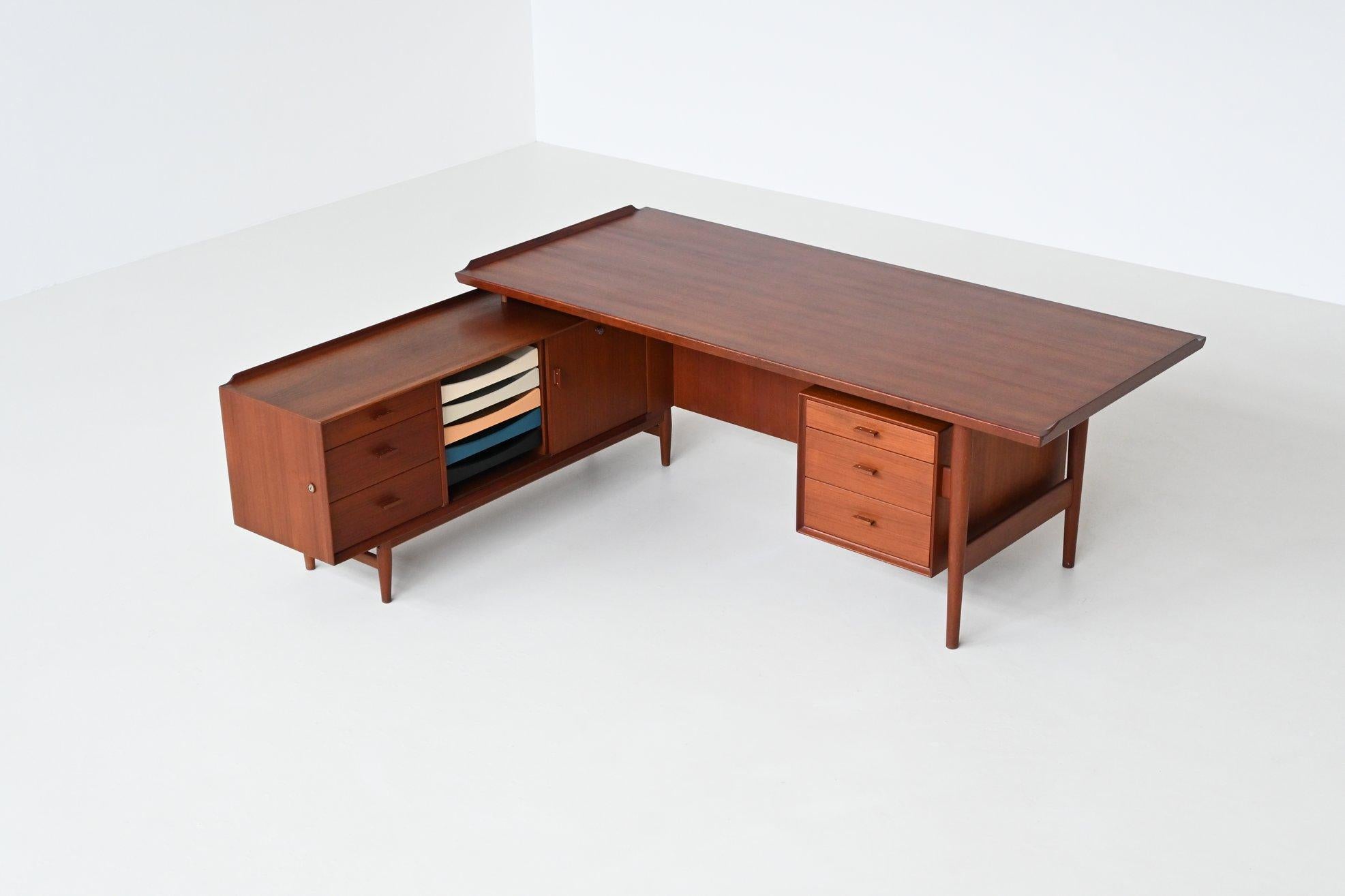 Arne Vodder executive desk and return in teak Sibast Denmark 1960 12