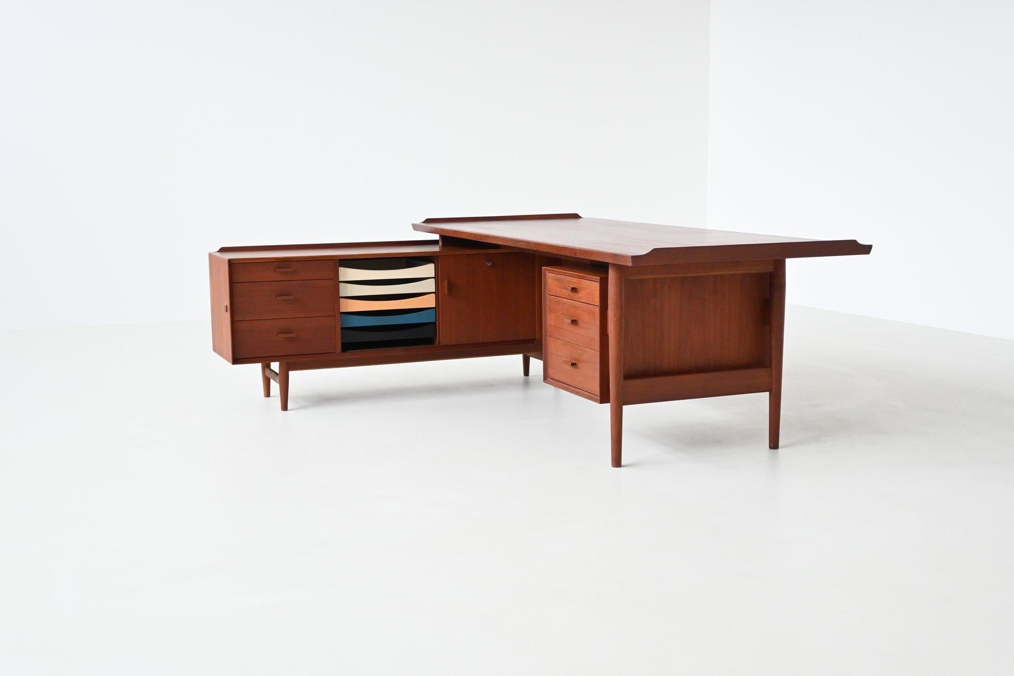 Mid-20th Century Arne Vodder executive desk and return in teak Sibast Denmark 1960