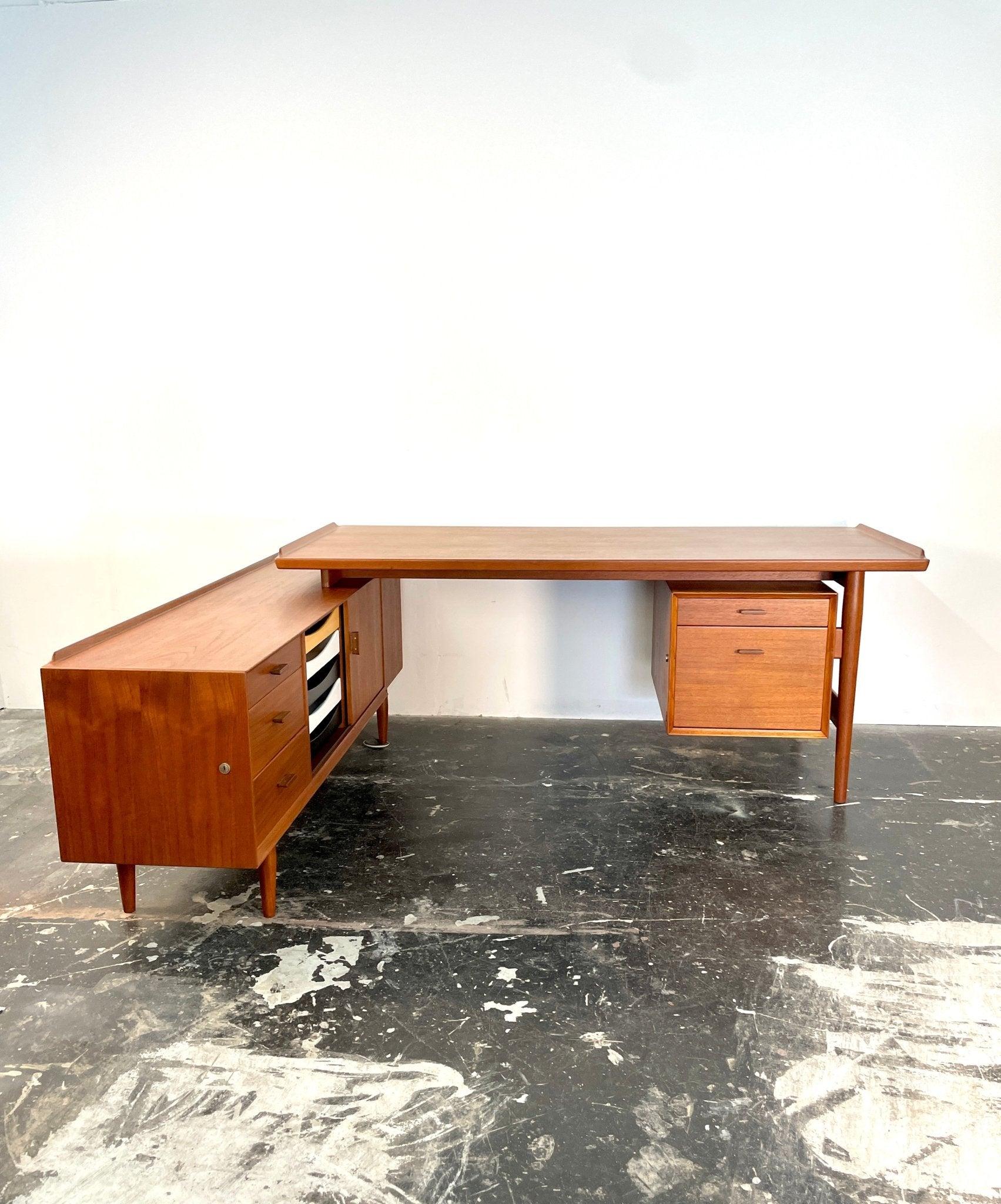 Mid-20th Century Arne Vodder Executive Desk for Sibast Furniture