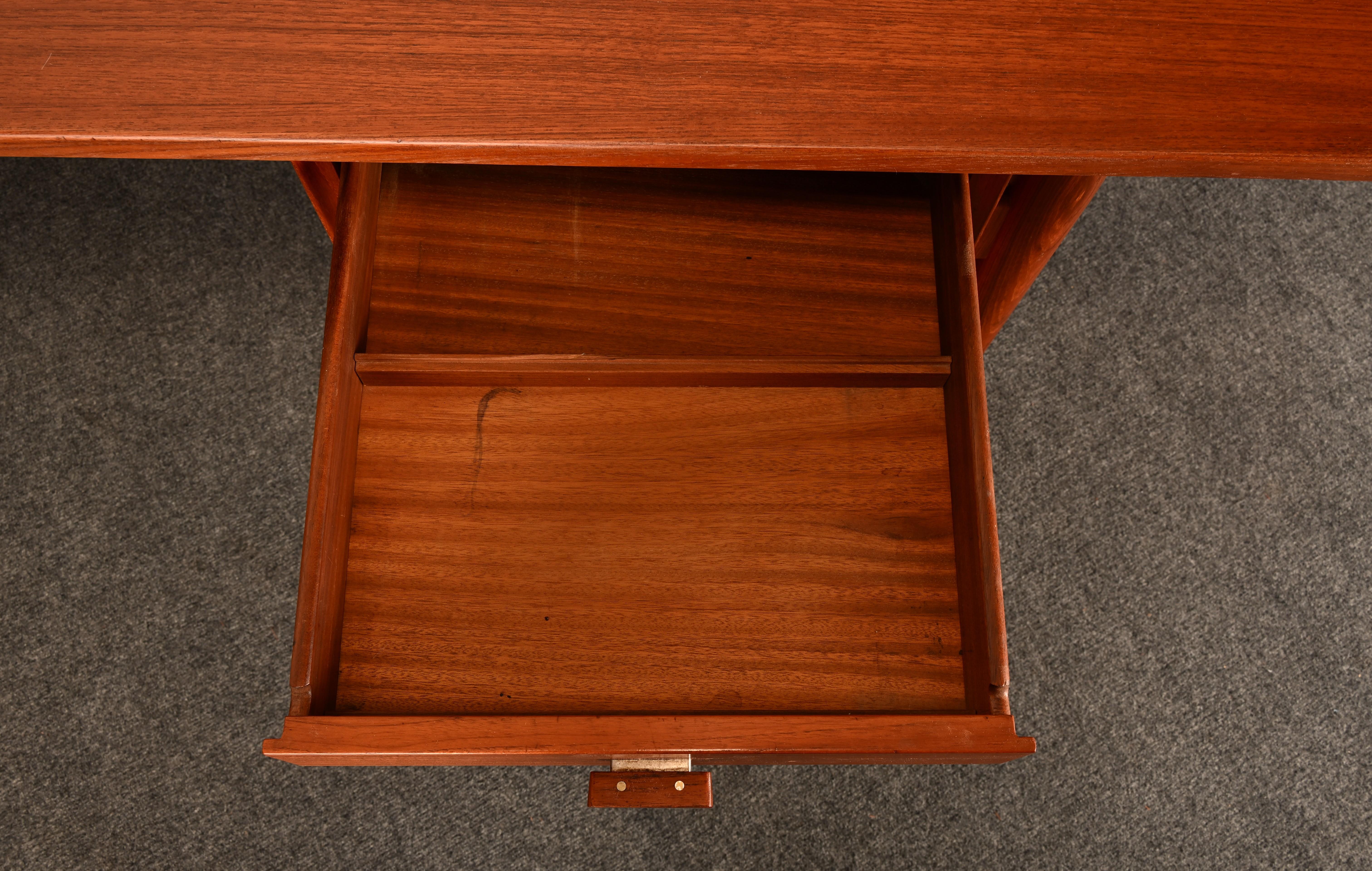 Scrivania direzionale in teak di Arne Vodder per Sibast, 1958 in vendita 5