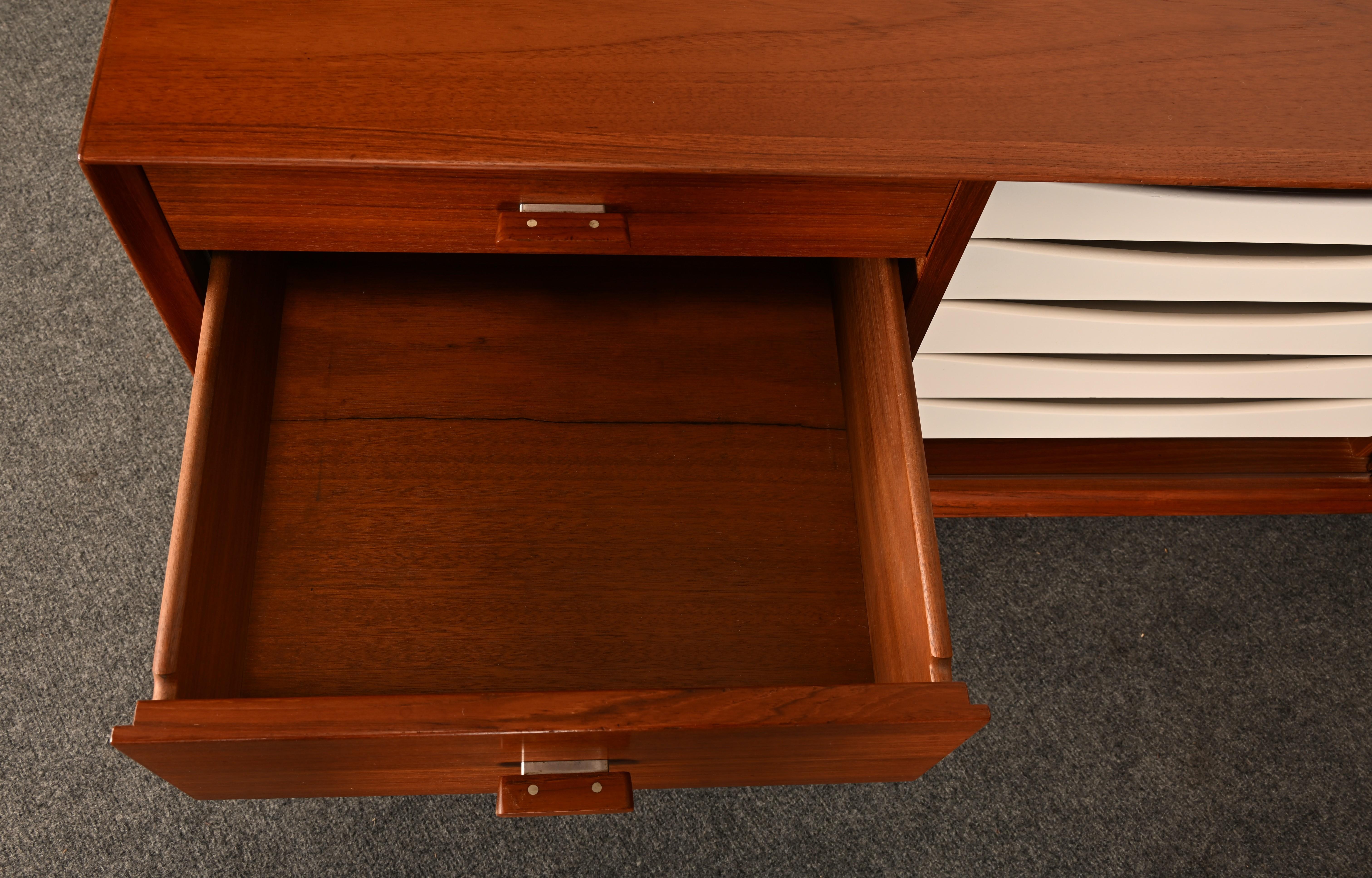 Scrivania direzionale in teak di Arne Vodder per Sibast, 1958 in vendita 7