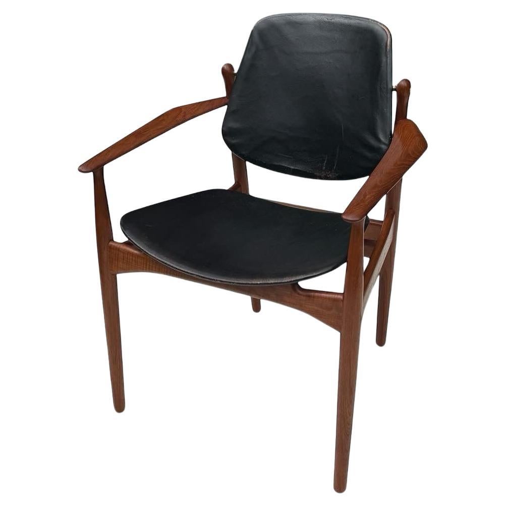 Arne Vodder FD 184 Armchair in Teak and Leather, Denmark 1950's For Sale