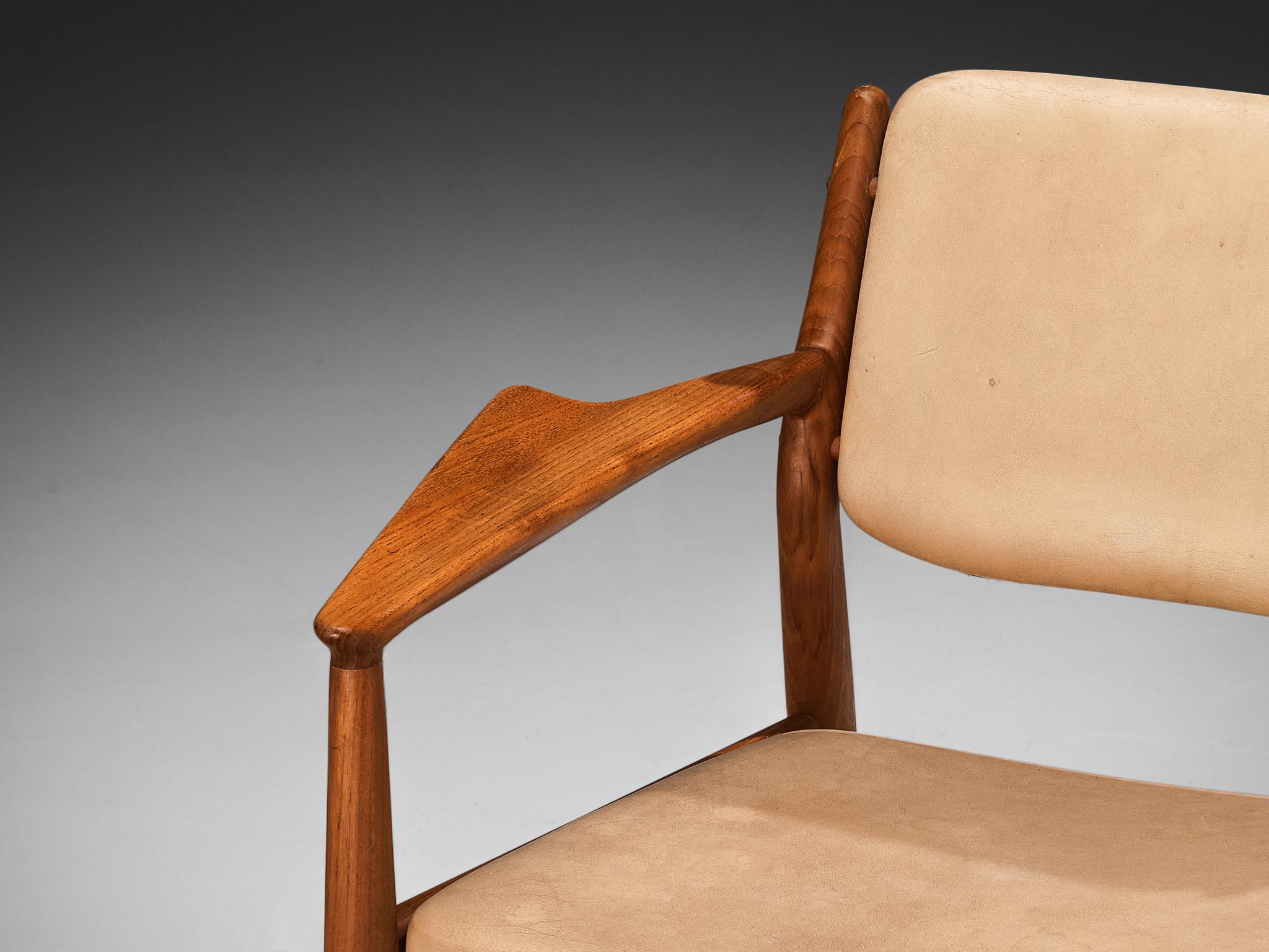 Scandinavo moderno Arne Vodder per Sibast Poltrone in Teak e Tappezzeria Beige in vendita