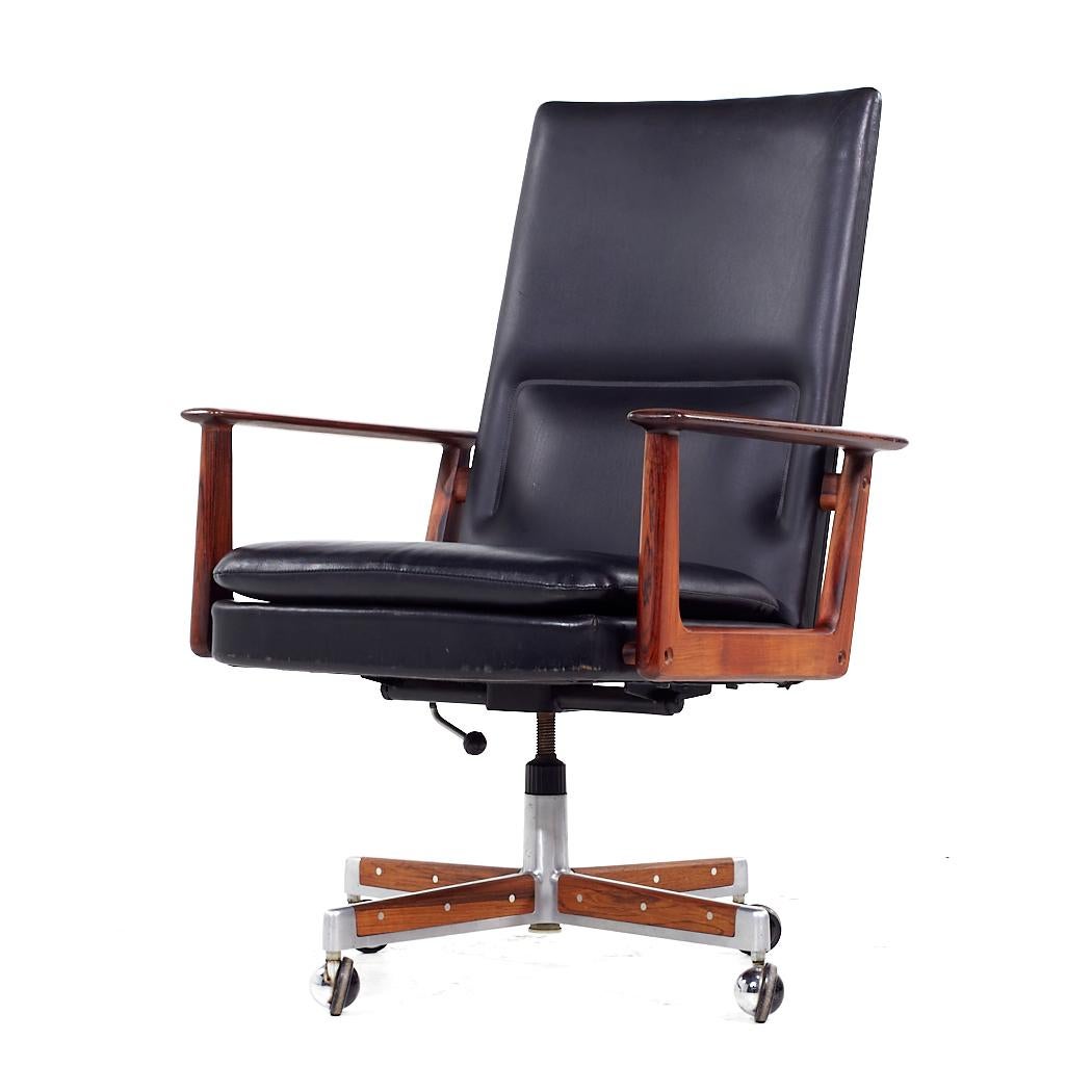 Mid-Century Modern Arne Vodder for Sibast Mid Century Danish Rosewood Executive Desk Chair