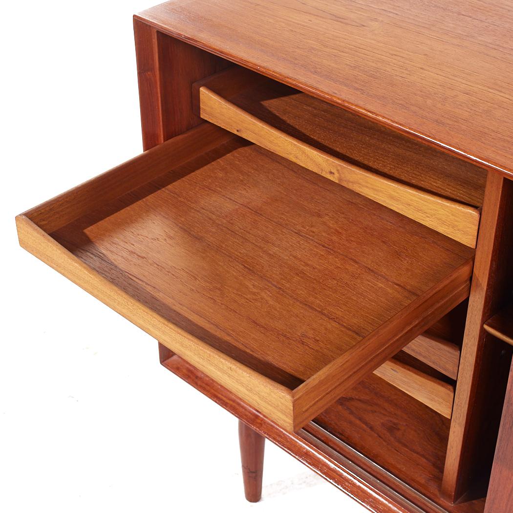 Arne Vodder per Sibast Credenza danese di metà secolo in teak in vendita 4