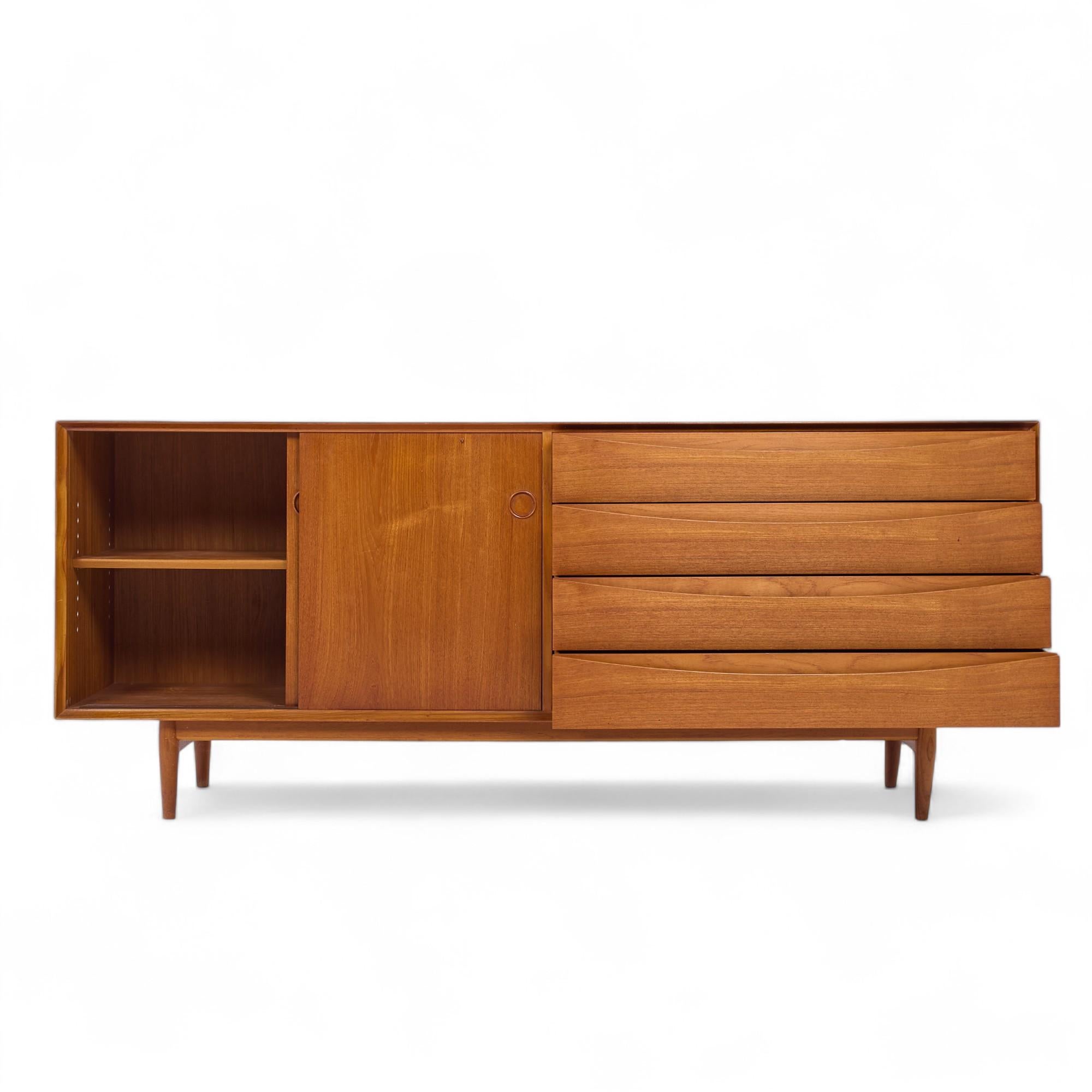 Arne Vodder for Sibast Mid Century Danish Teak Credenza For Sale 1