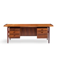 Arne Vodder for Sibast Model 207 Mid Century Brazilian Rosewood Executive Desk