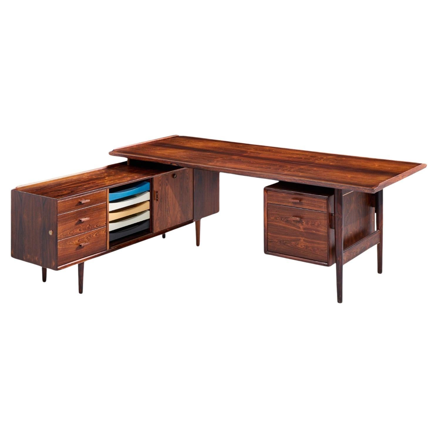 Arne Vodder für Sibast Modell 209 Mid Century Palisander Schreibtisch mit Rückwand