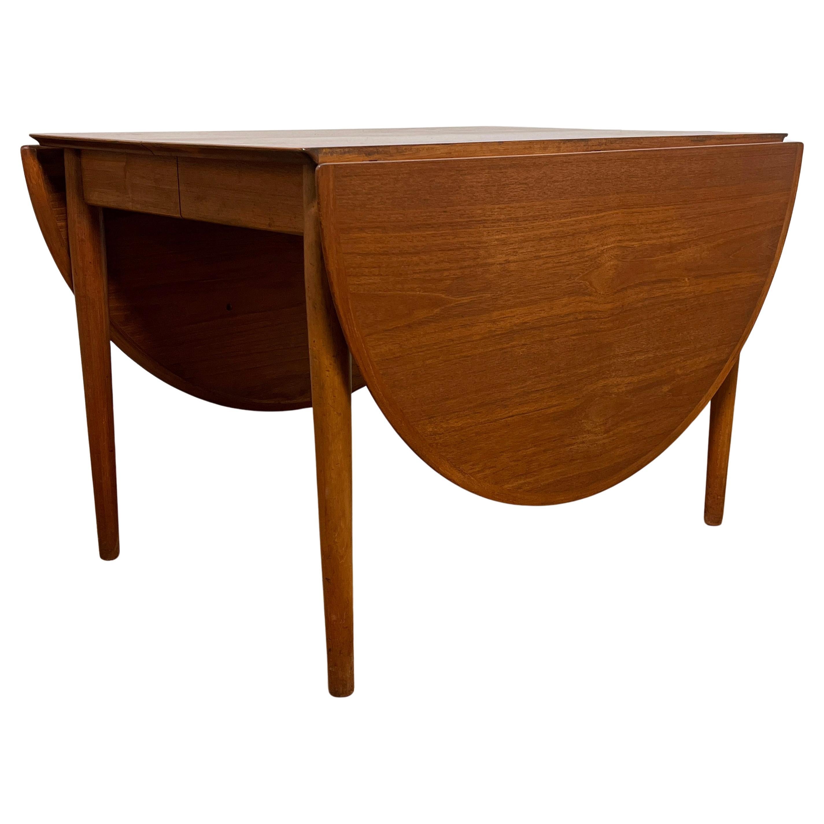 Arne Vodder for Sibast Model 227 Drop Leaf  Danish Teak Dining Table, Ca. 1960s For Sale