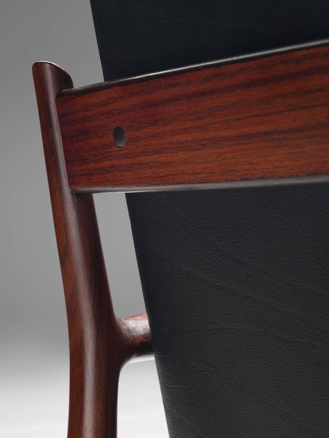 Arne Vodder for Sibast Set of Black Leather and Rosewood Dining Chairs In Good Condition In Waalwijk, NL