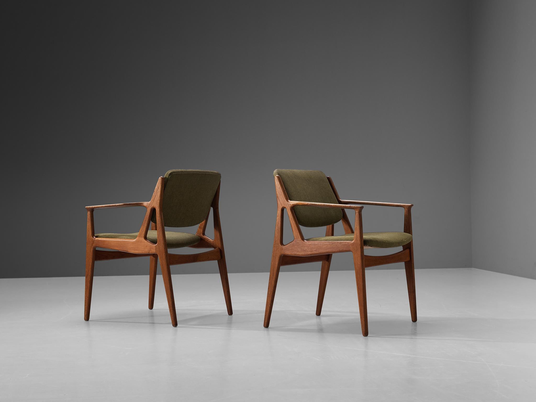 Mid-20th Century Arne Vodder for Vamo Møbelfabrik Pair of Armchairs in Teak and Green Fabric For Sale