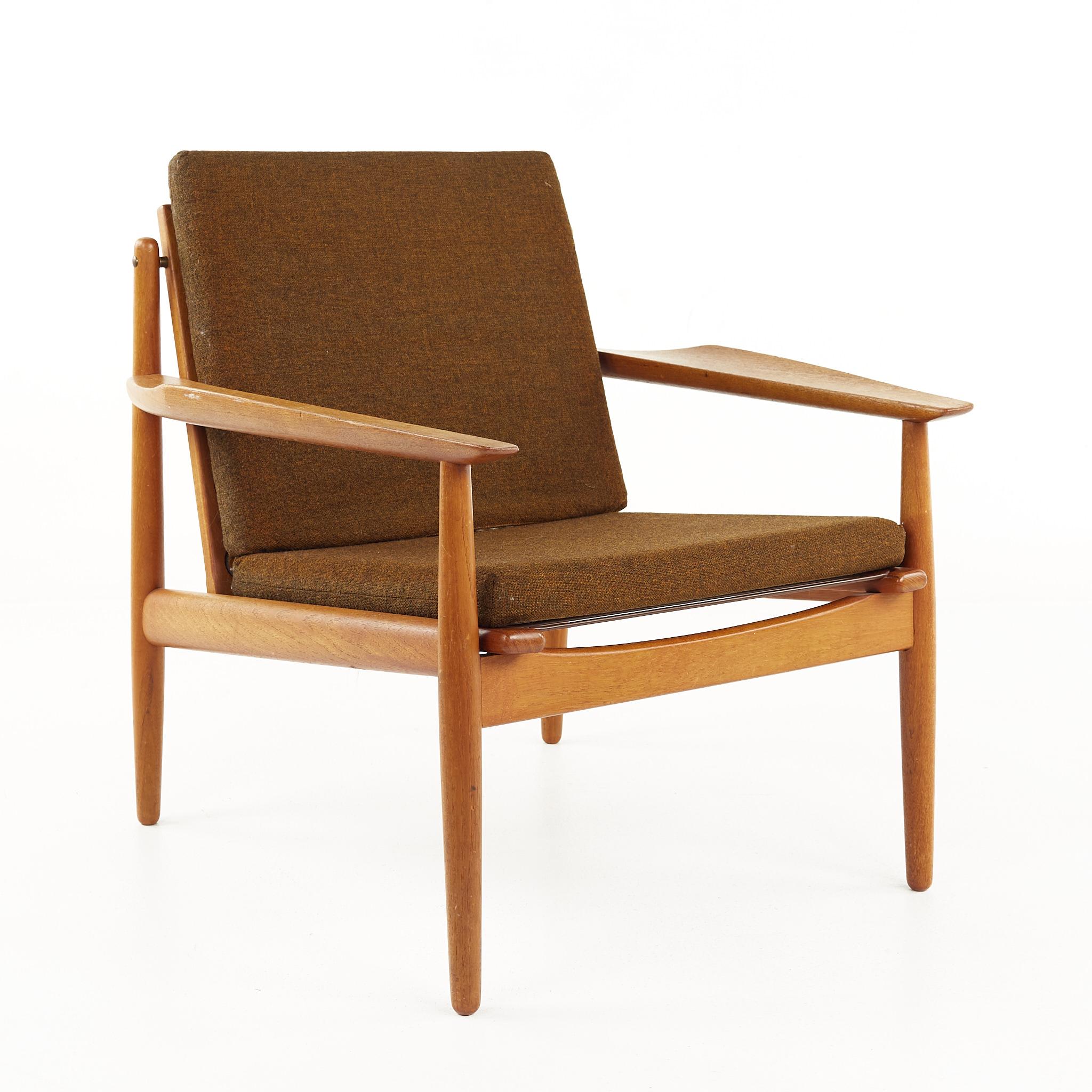 Arne Vodder Glostrup Møbelfabrik Mid Century Danish Lounge Chairs , a Pair In Good Condition In Countryside, IL