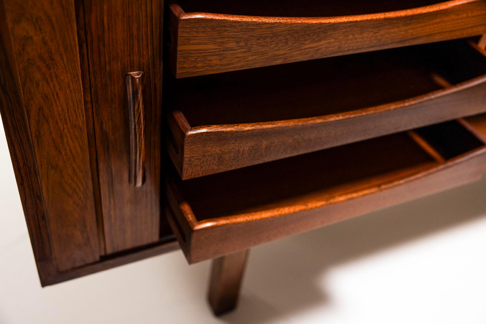 Arne Vodder L-shaped Executive Desk in Rosewood for Sibast, Denmark 1960s 5