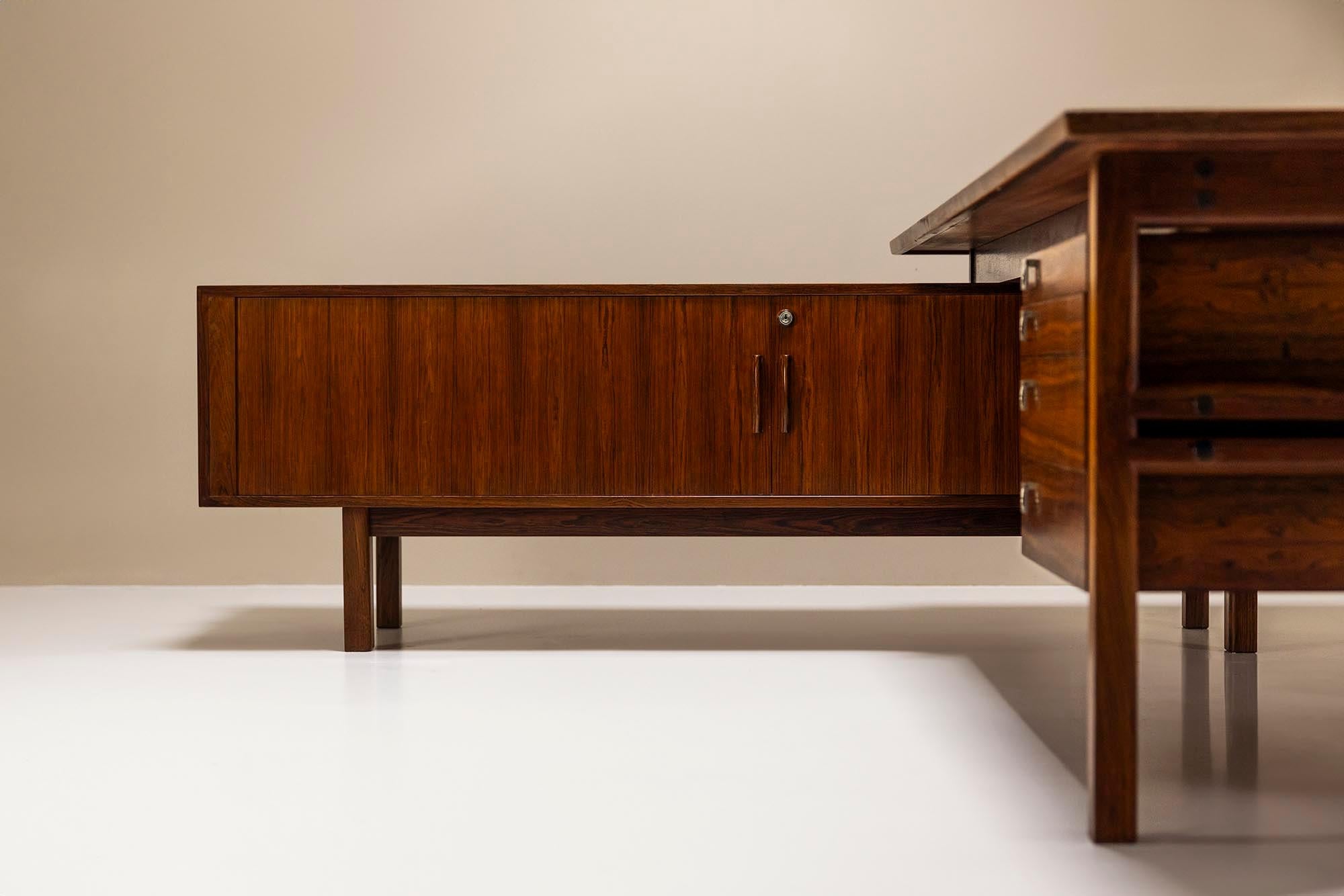 Arne Vodder L-shaped Executive Desk in Rosewood for Sibast, Denmark 1960s 10