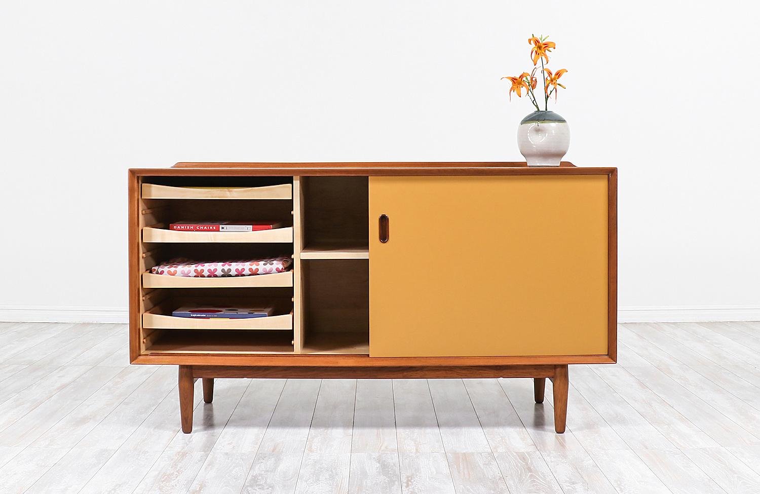 Mid-Century Modern Arne Vodder Lacquered and Teak Credenza with Reversible Doors for Sibast Møbler