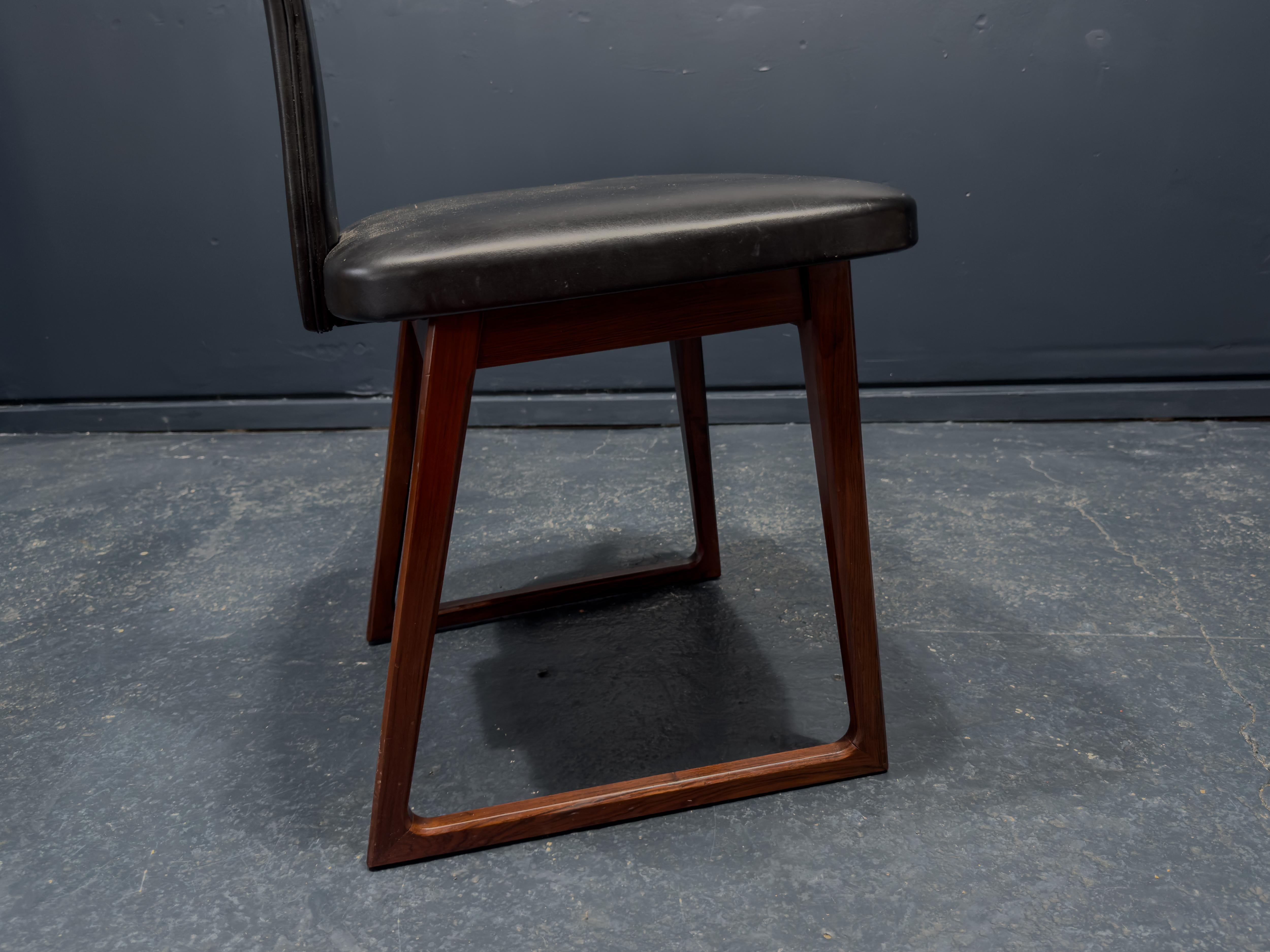 Arne Vodder Leather Dining Chair For Sale 2