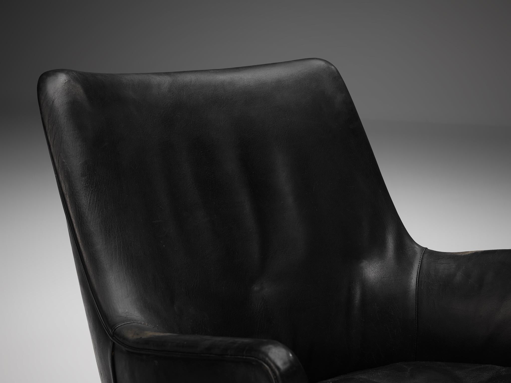 Scandinave moderne Arne Vodder fauteuil de salon en cuir noir patiné d'origine  en vente