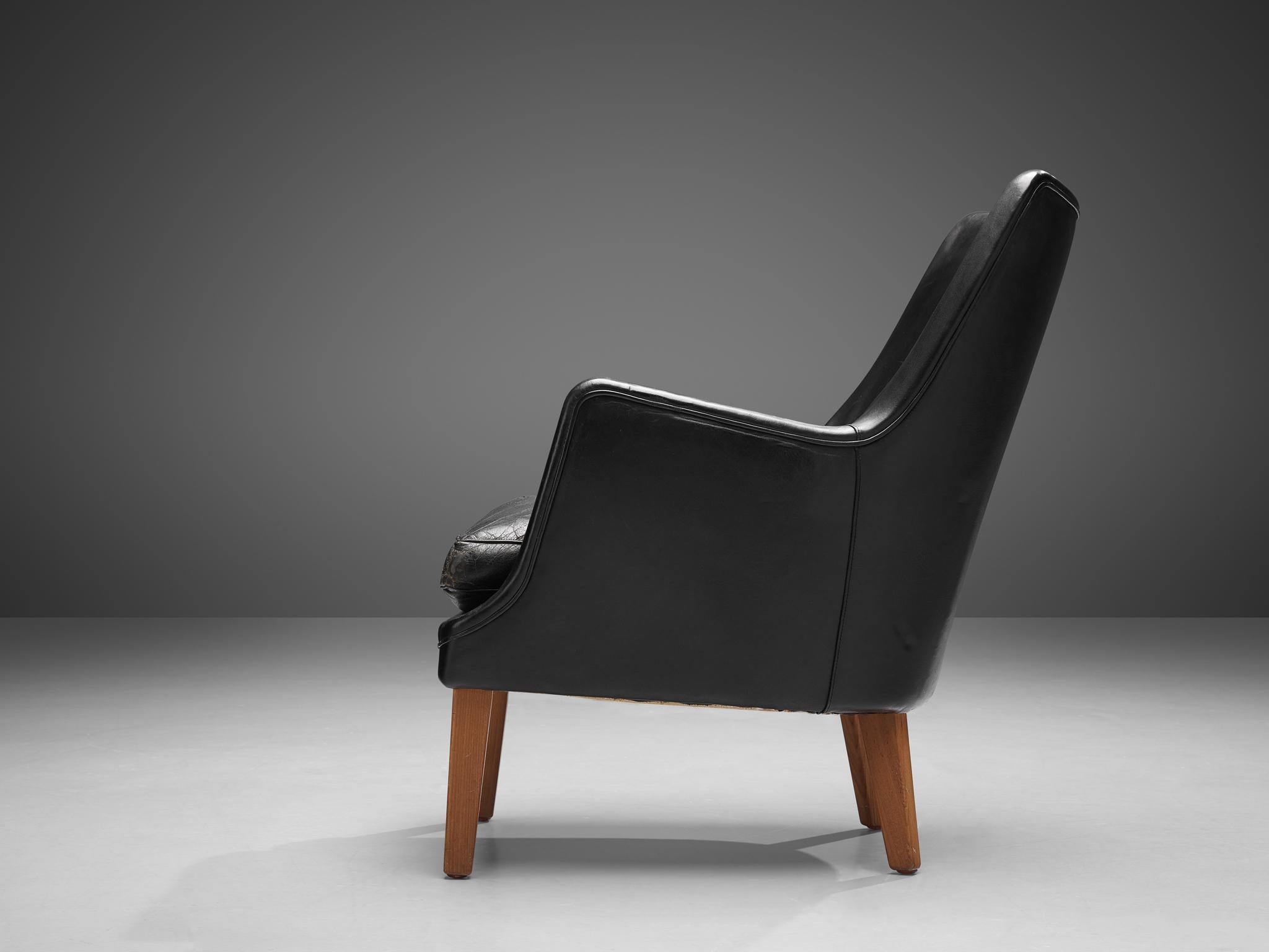 Danois Arne Vodder fauteuil de salon en cuir noir patiné d'origine  en vente