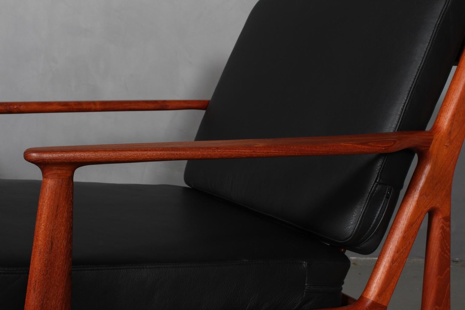 Arne Vodder Lounge Chairs, Solid Teak In Good Condition In Esbjerg, DK