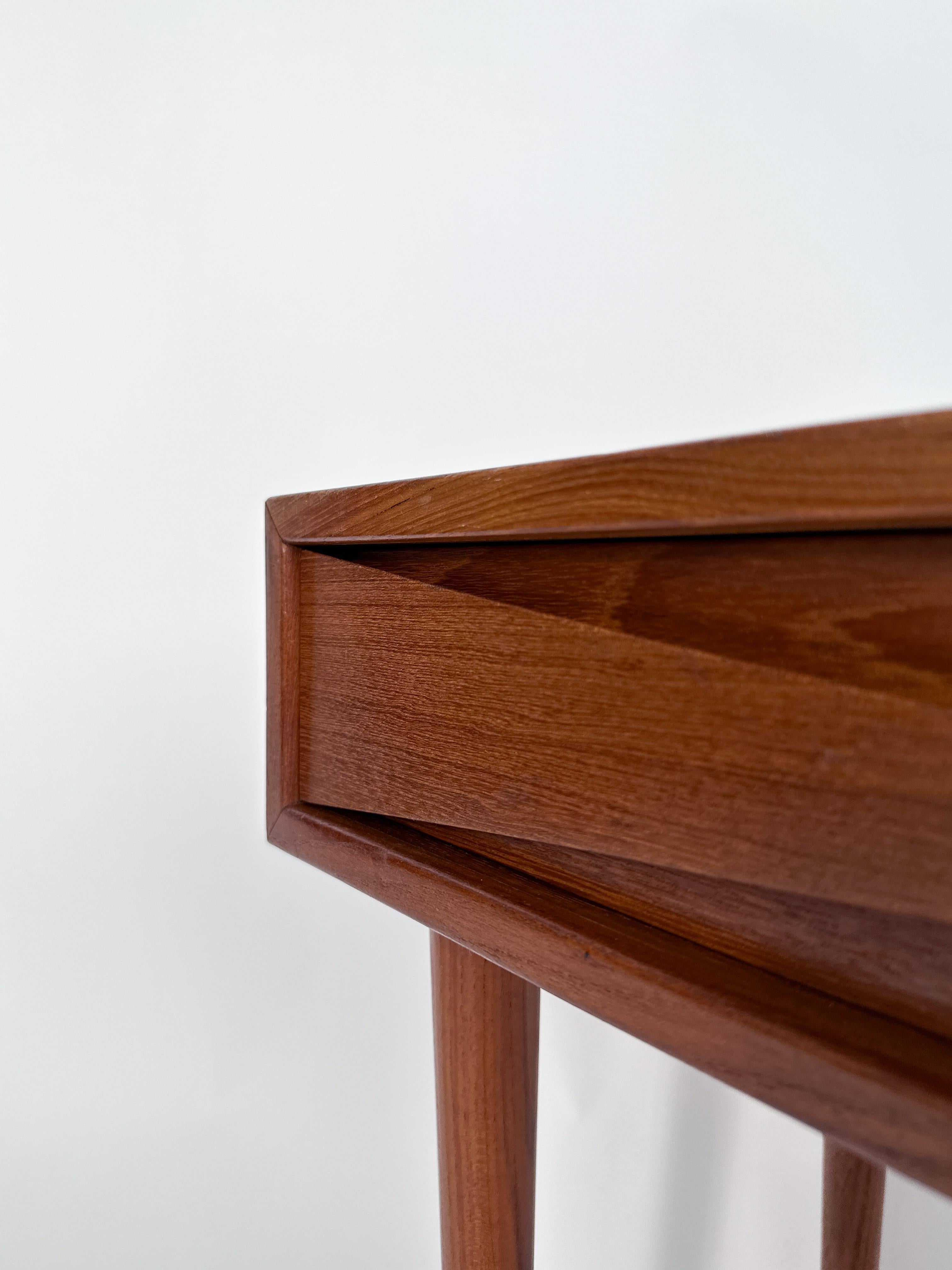 Arne Vodder Lowboard Nightstand Bedside Table Teak Chest of Drawer Niels Clausen 4