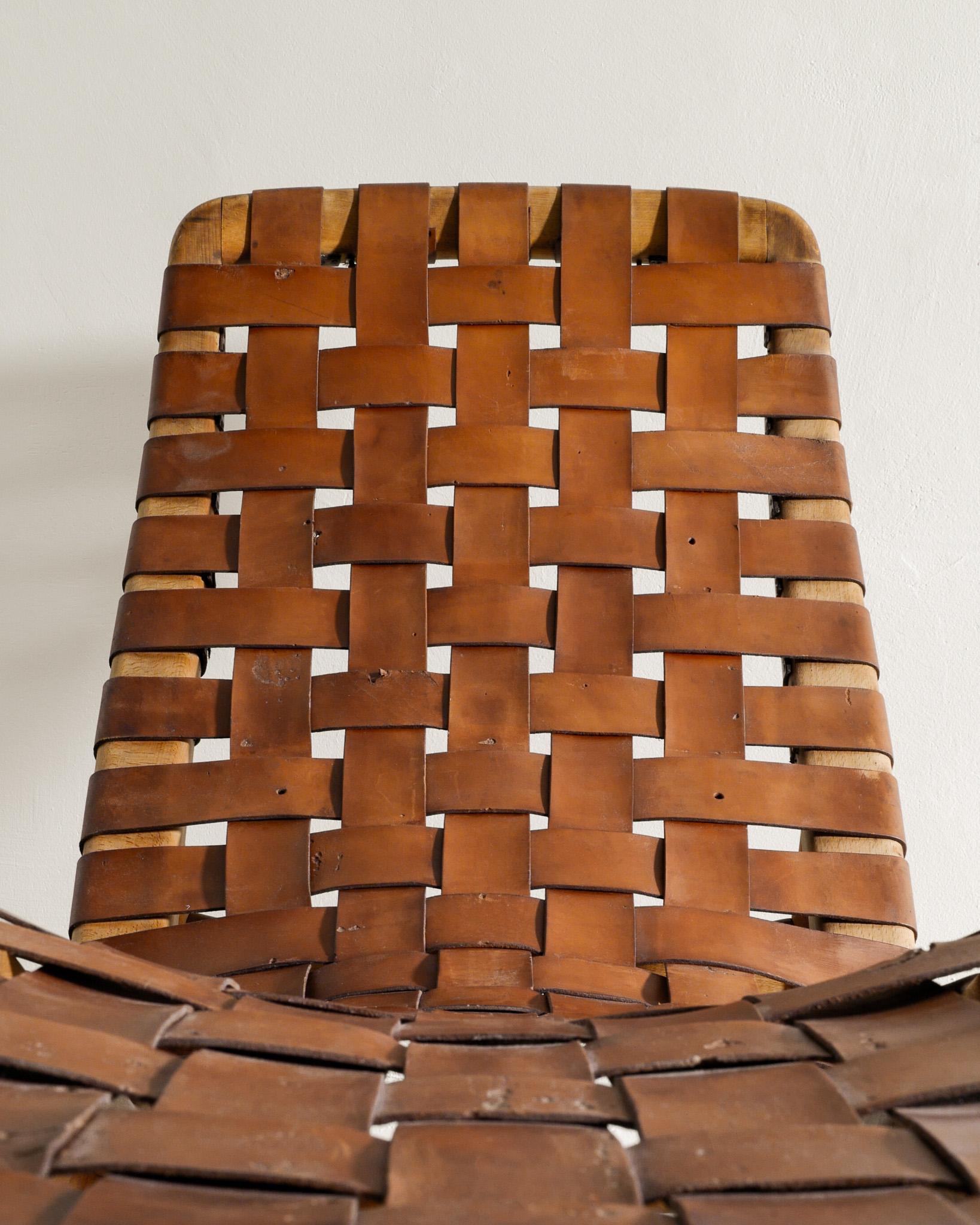 Chaise longue Arne Vodder en frêne et cuir du milieu du siècle par Bovirke Denmark, années 1950 en vente 2