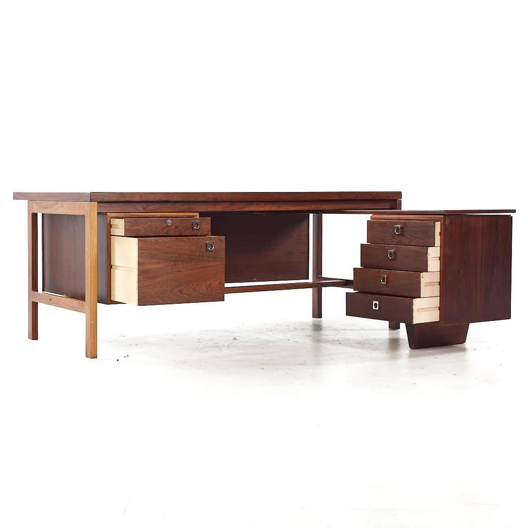 Arne Vodder Mid Century Danish Rosewood L Desk For Sale 1