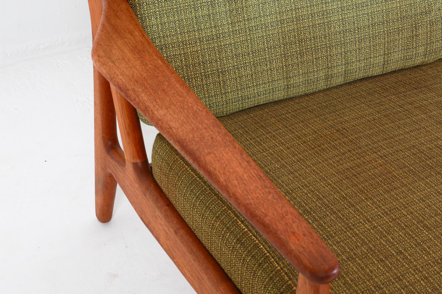Mid-Century Modern Arne Vodder Canapé en teck danois du milieu du siècle Circa 1960's en vente